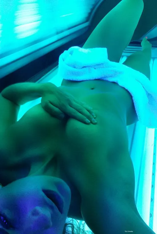 Tanning bed