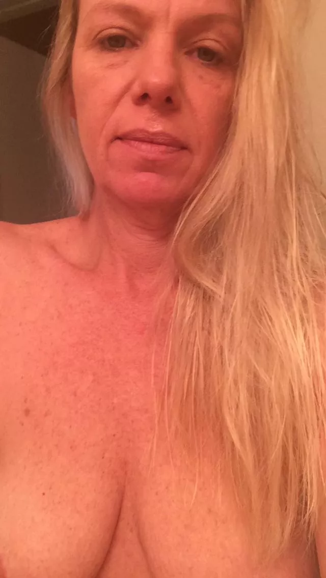 Teasing GILF