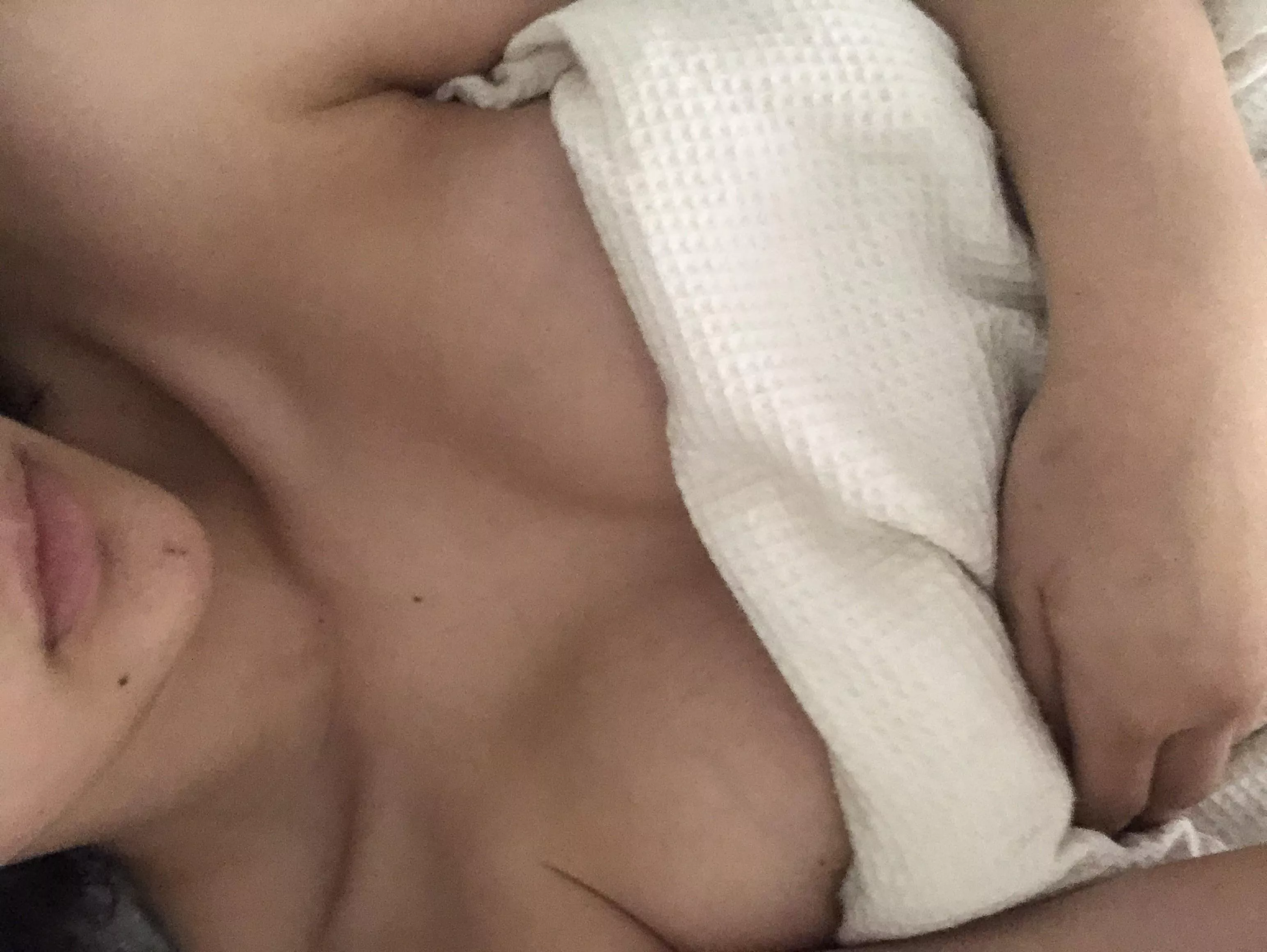 teen with perky tits 😈 she loves being a little slut