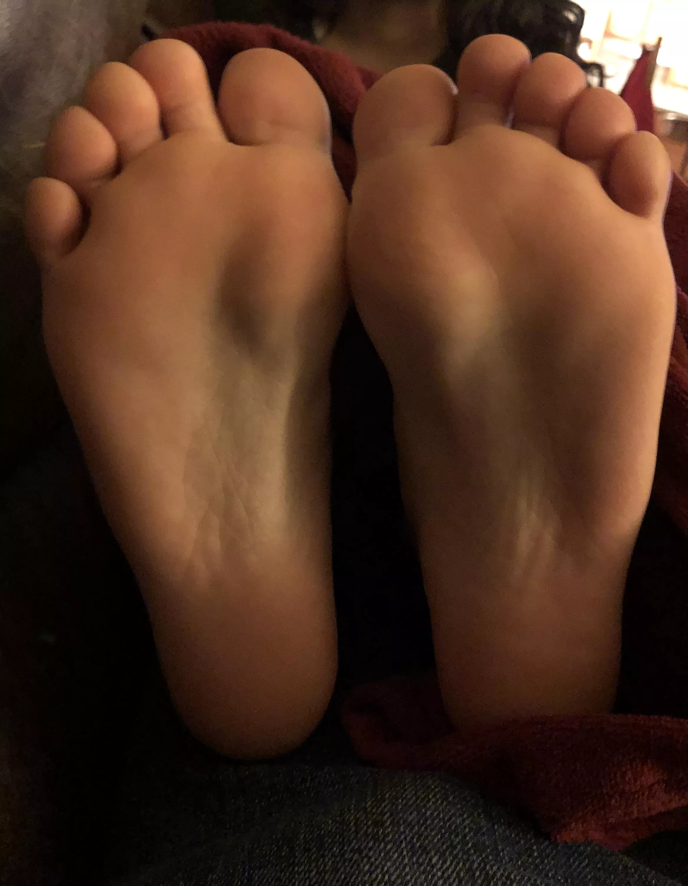 Tell me what you think of my ex gf sexy soles.