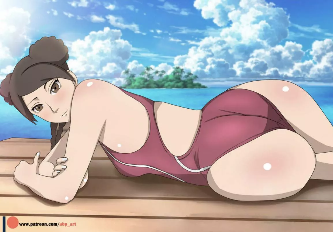 Tenten at the beach