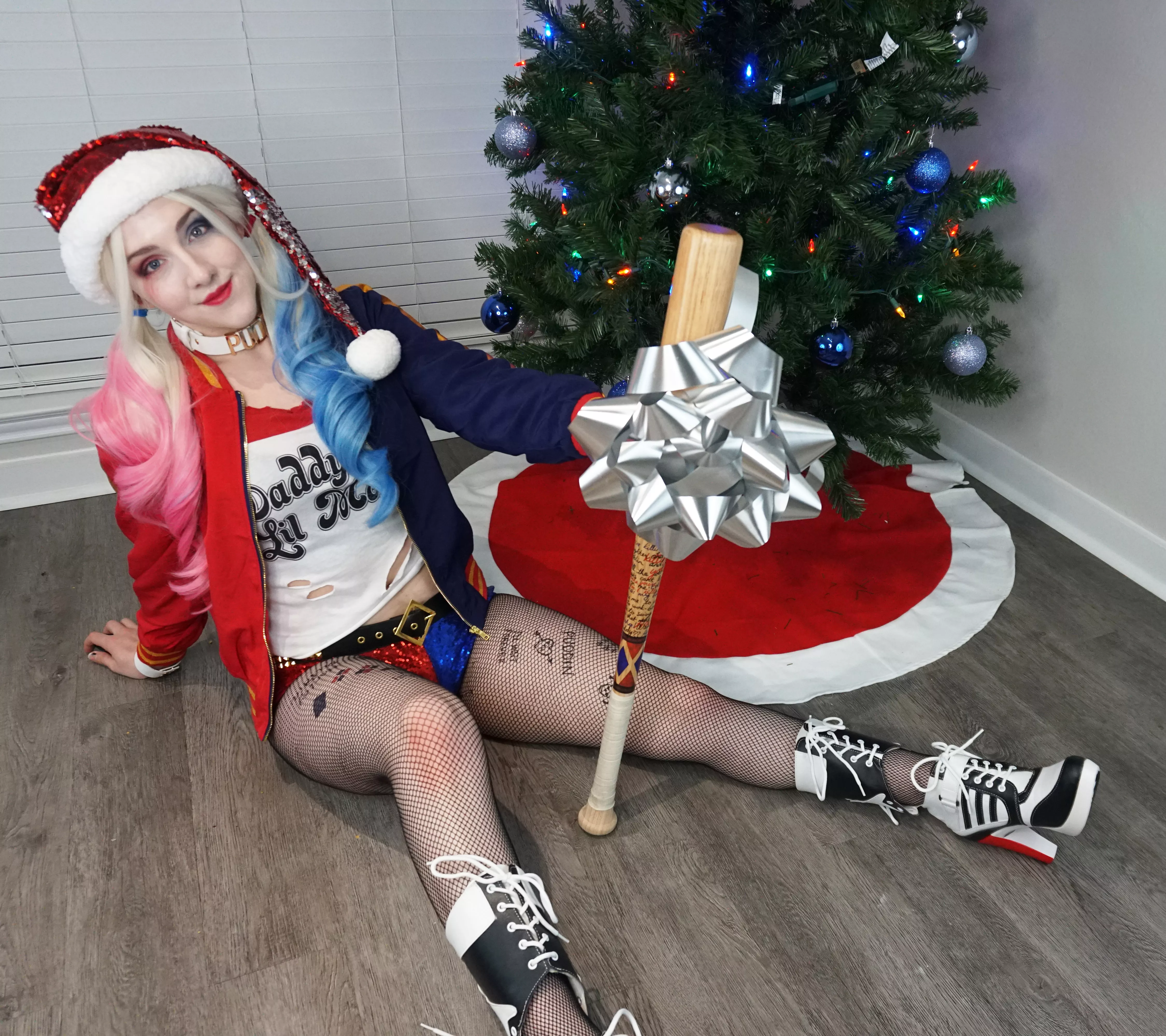 The contest is almost on (14 hours)! Harley Quinn videos available via the contest! And more contest deals!