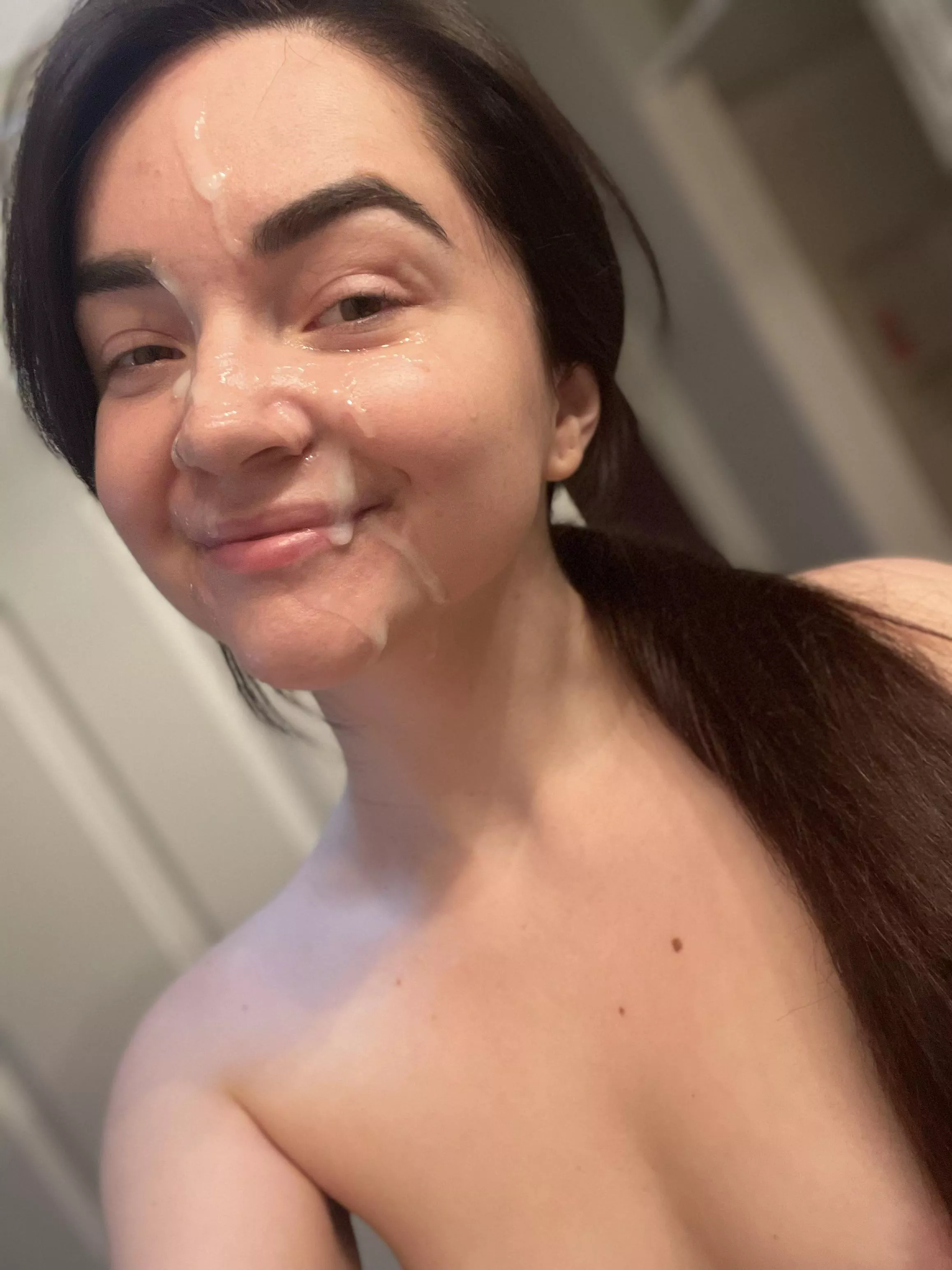 The way I love wearing cum on my face