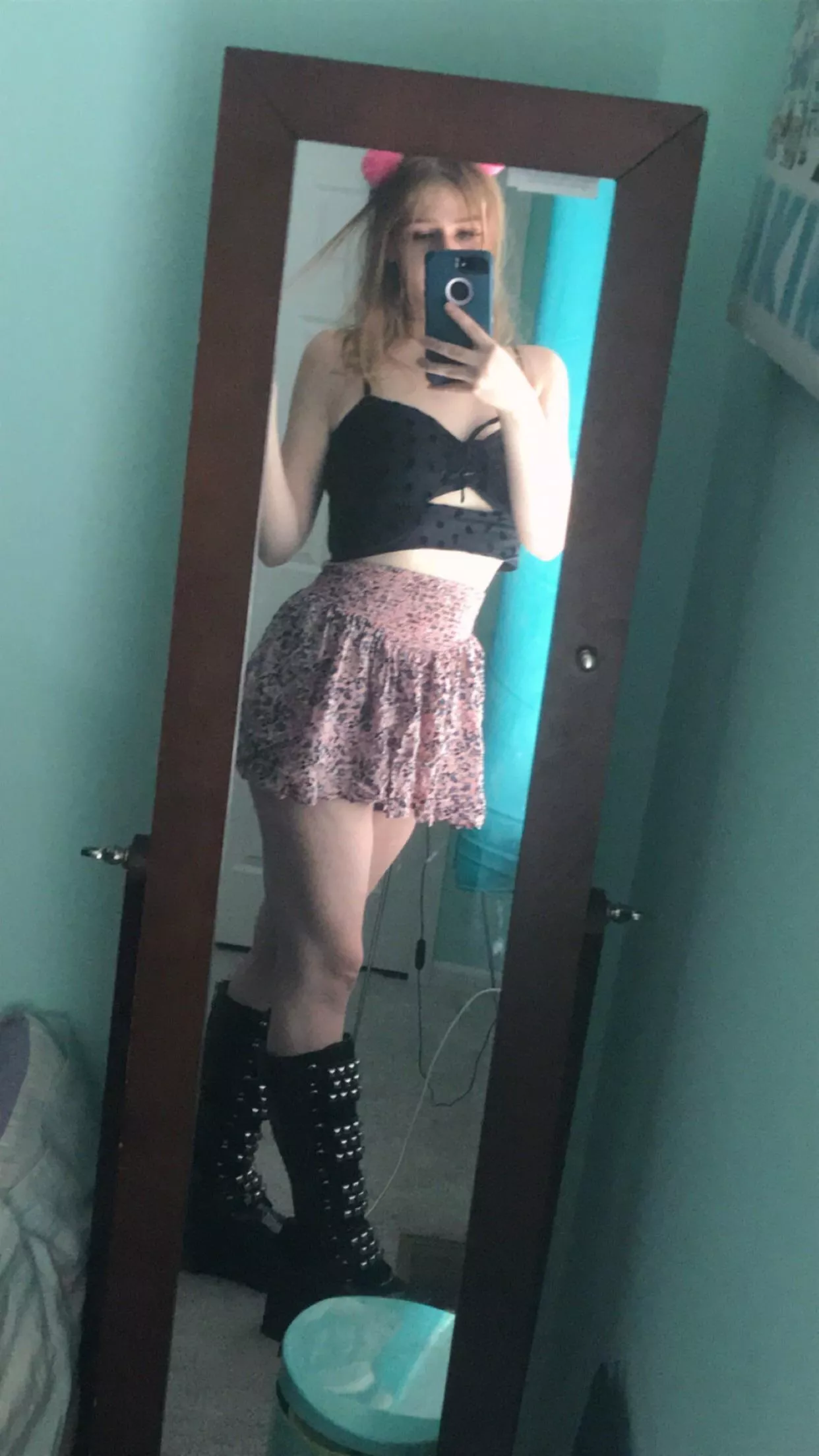 These boots make me feel so much taller [F18]