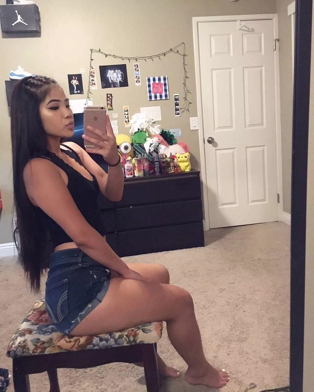 Thick Asian Thighs