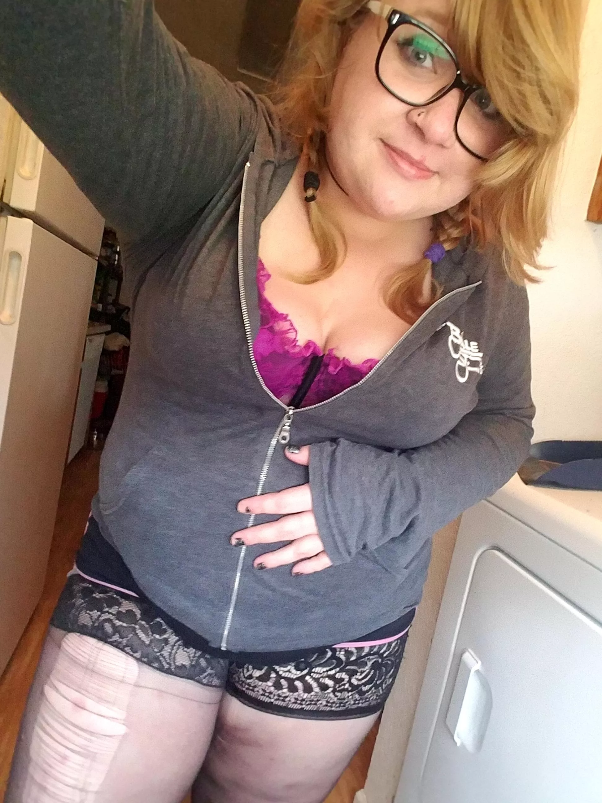 thigh highs and hoodies are the bestest :D