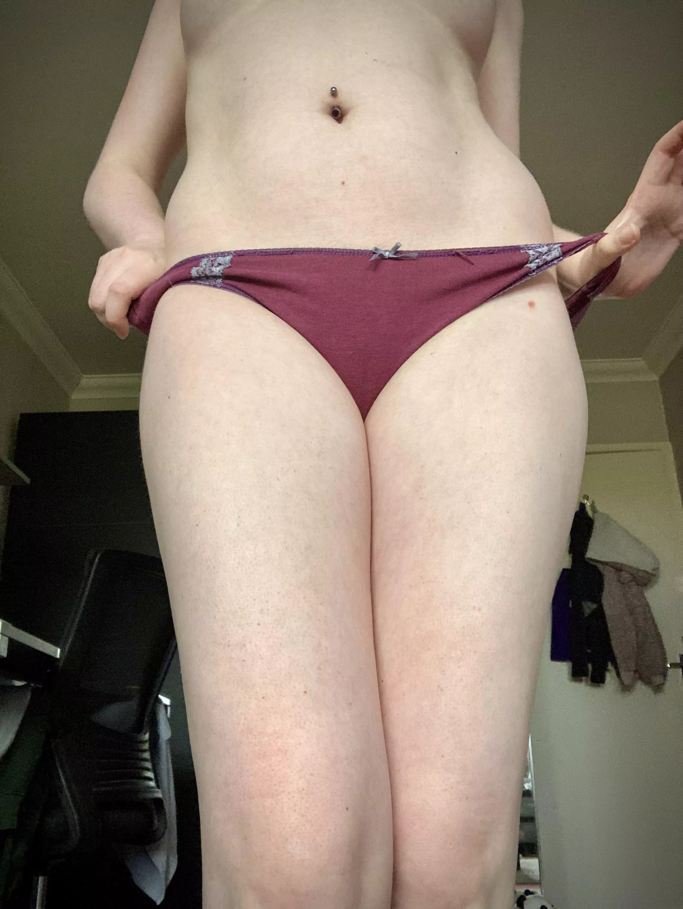 This is one of my oldest pairs…I’ve lost track of how long I’ve owned some of my underwear! 😅 Want a pair for yourself? Check out my panty drawer, most pairs £25 for one day’s wear 💋 UK only, CashApp only 🇬🇧