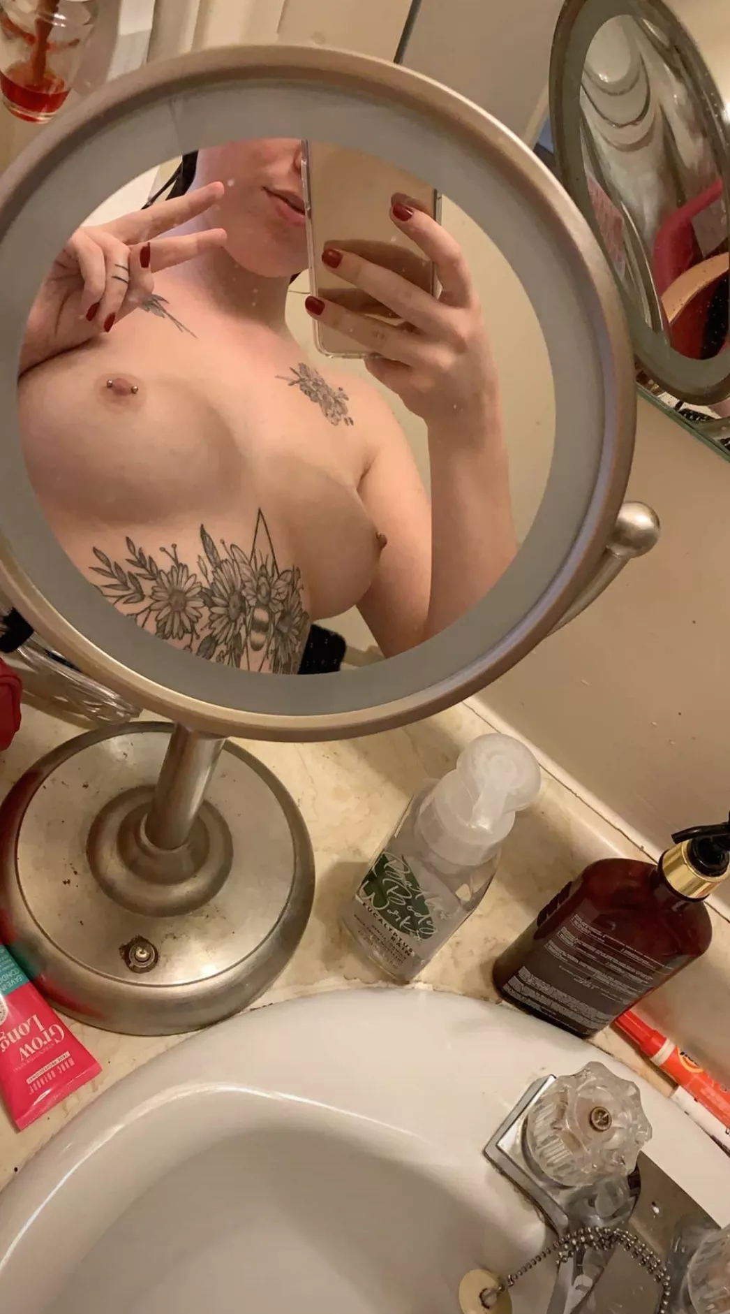 This little mirror is the perfect size for my titties