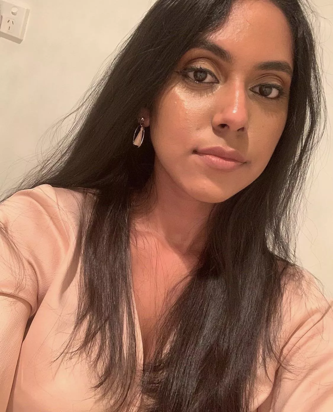 Thoughts on my step sister ? She’s fully Sri Lankan