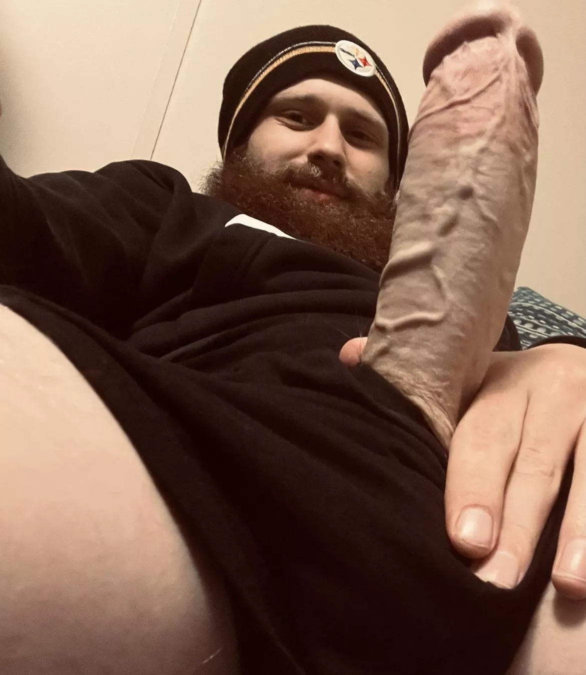 Throbbing veiny cock 😜