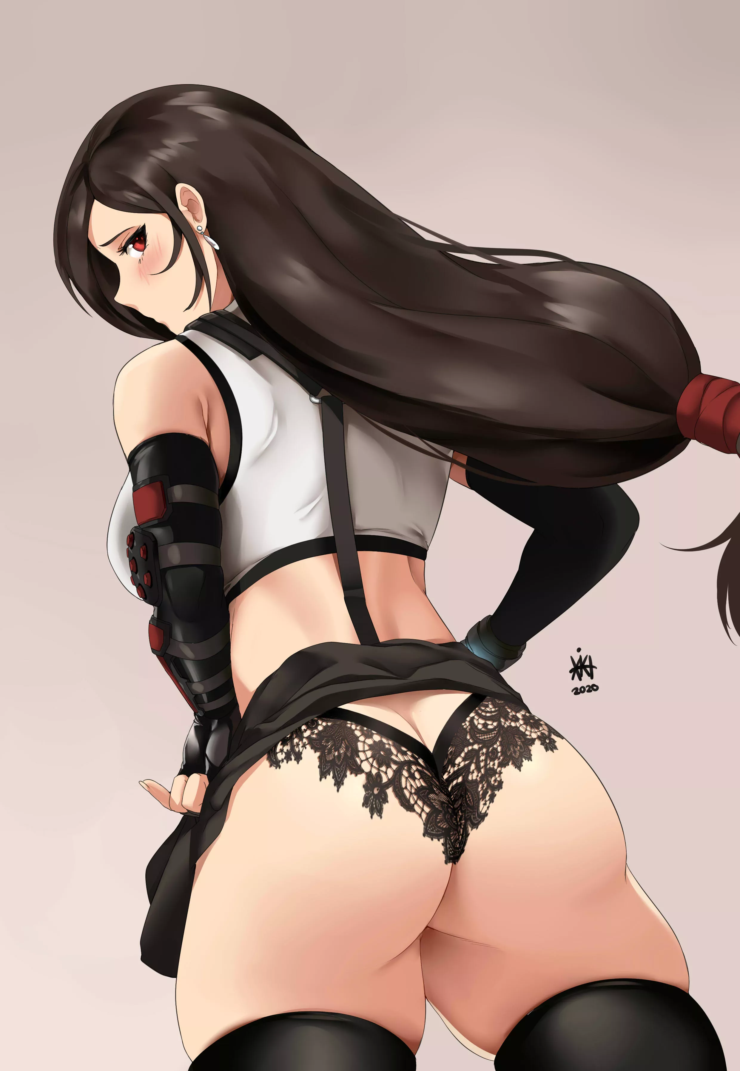 Tifa showing her THICC Thighs