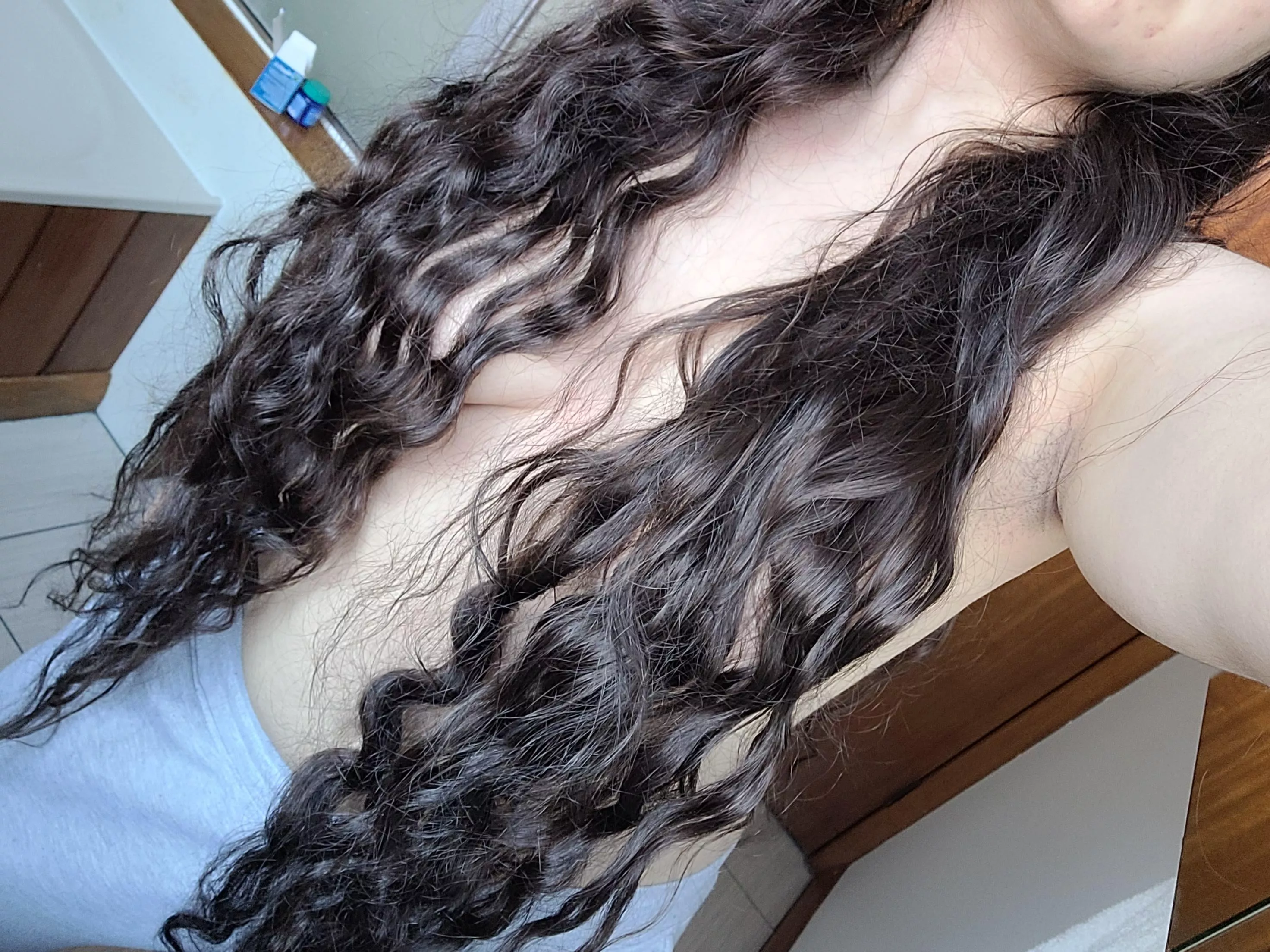 Time to brush my curls :3