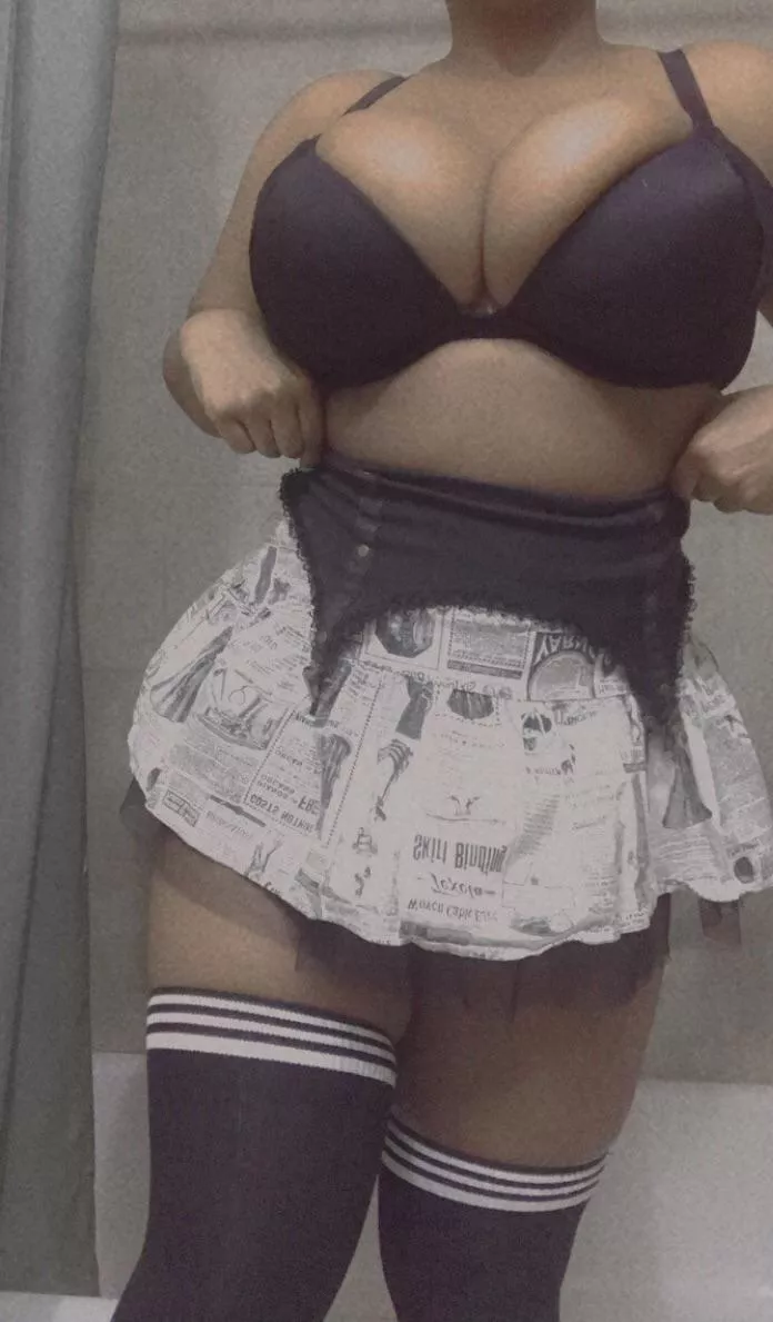 Tiny skirt + thigh highs= perfect combo