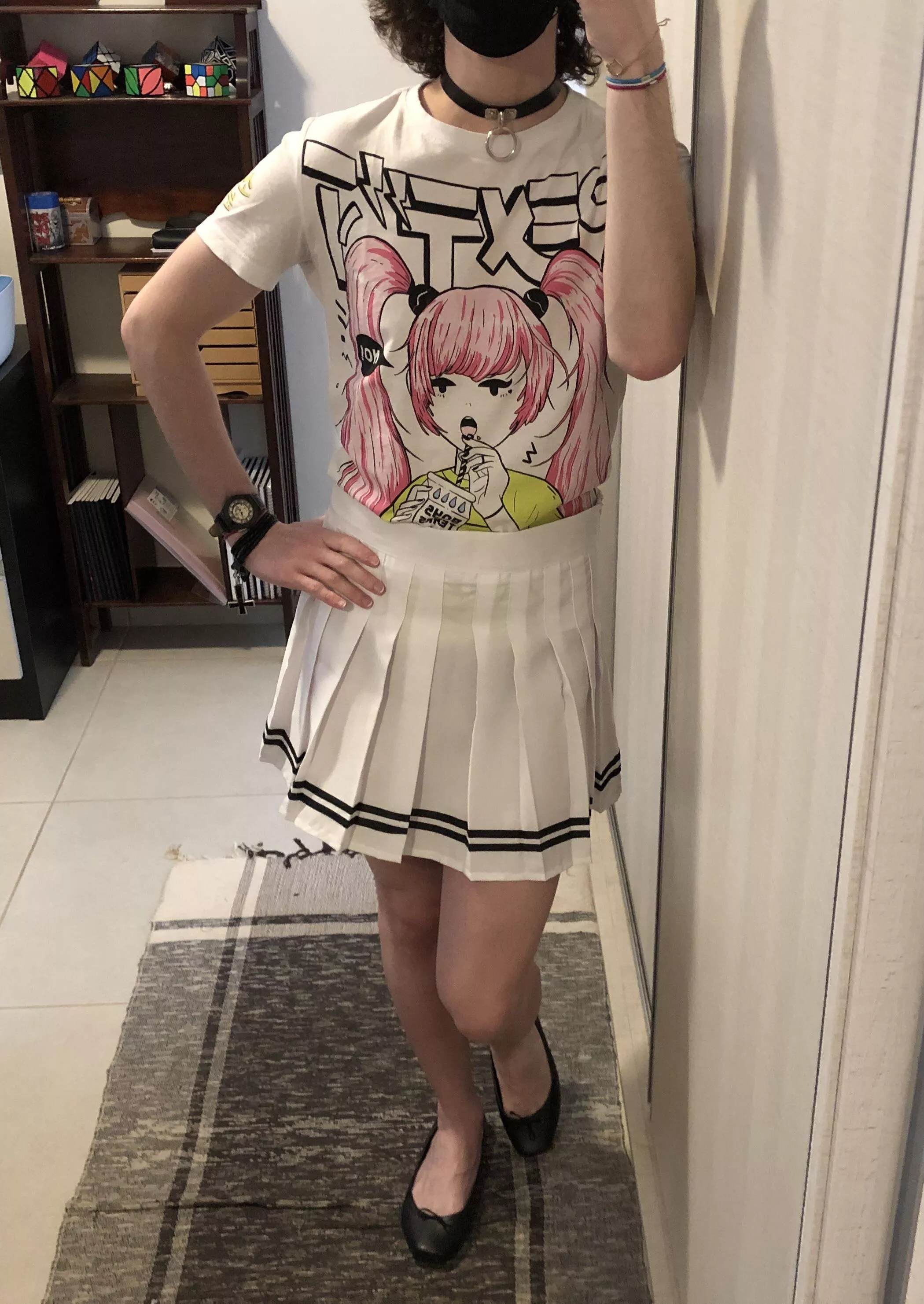 Today is a great day ! This is the first time I went for a walk dressed like this and felt really cute 🥰 Hope the few people who saw me thought the same xD