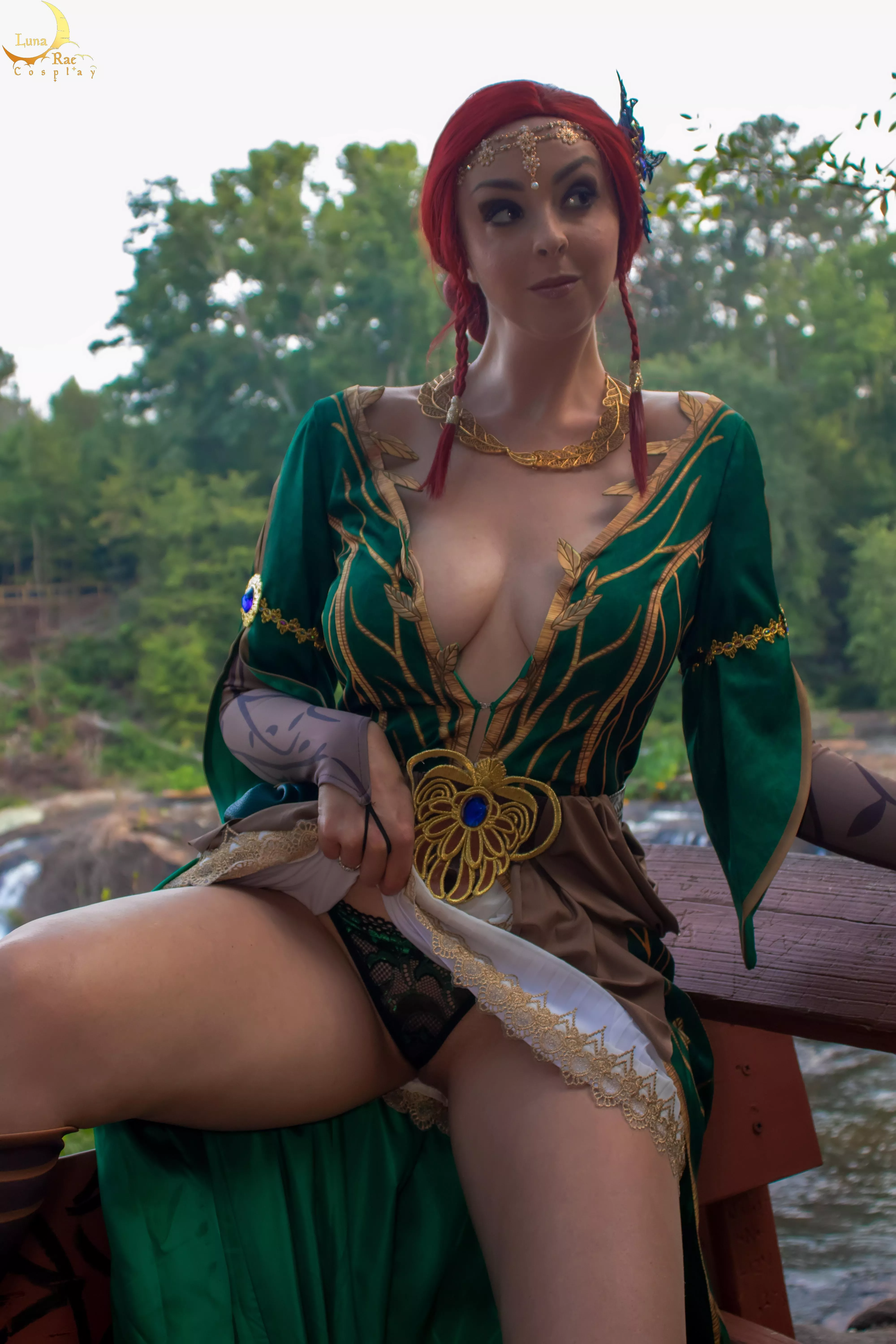 Triss exhibitionism cosplay by Lunaraecosplay [sef]