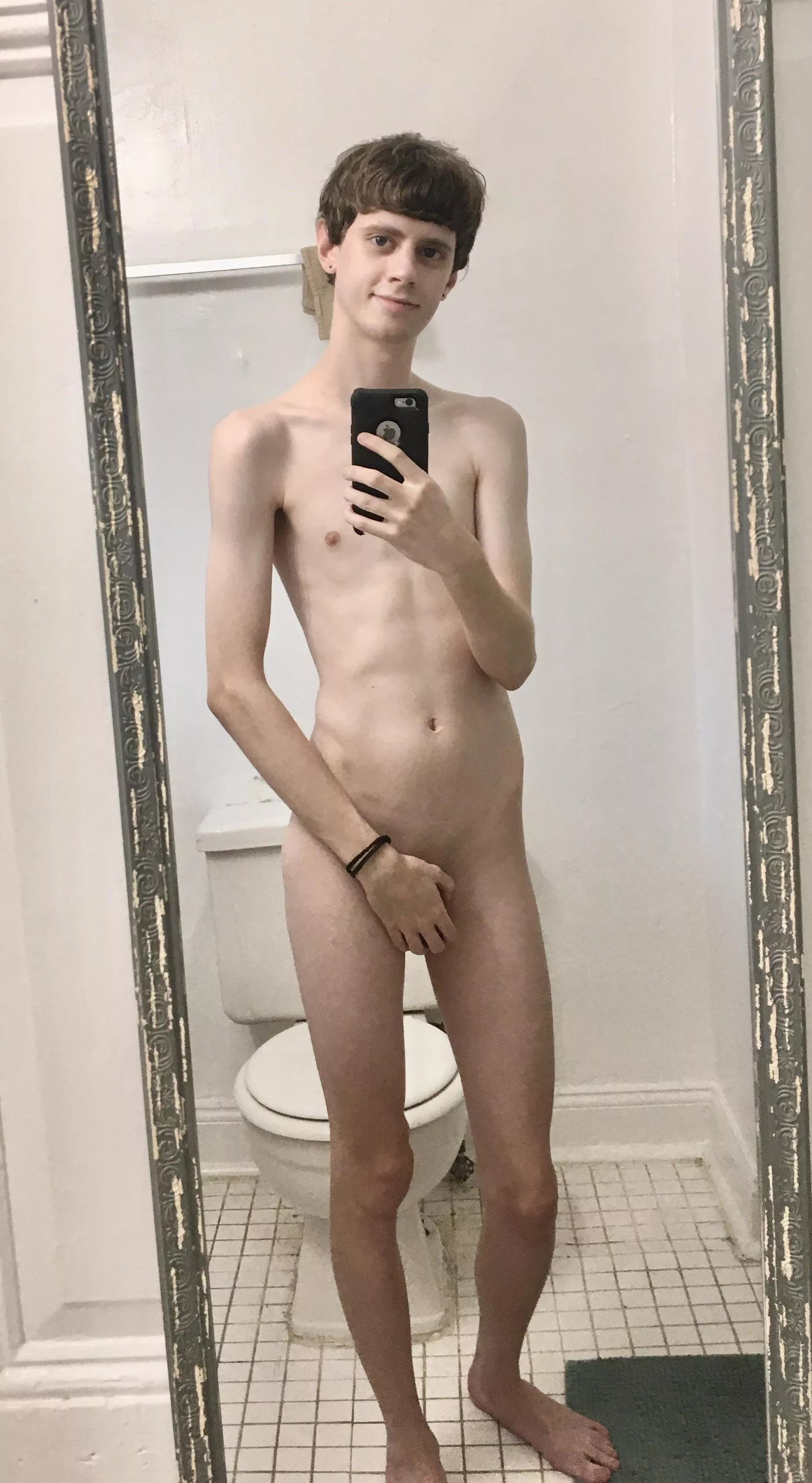 Trying a full body nude, hope itâ€™s alright ðŸ˜ŠðŸ’•