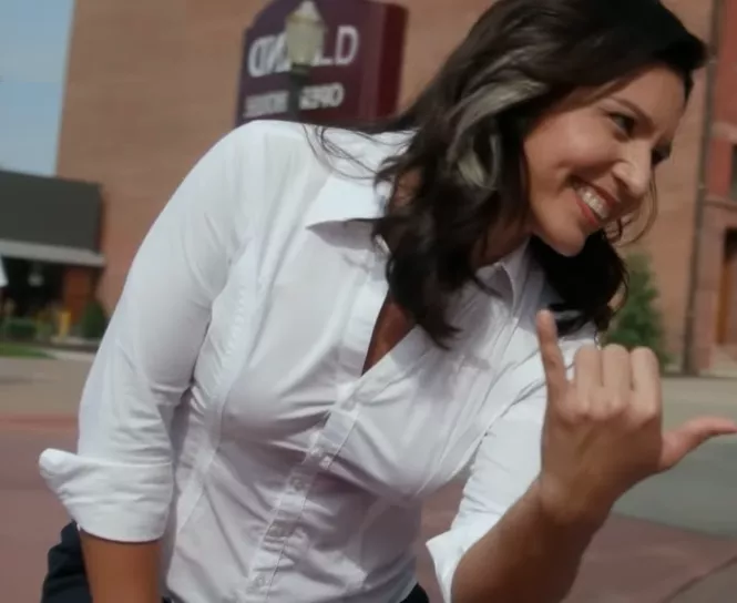 Tulsi Gabbard (40)