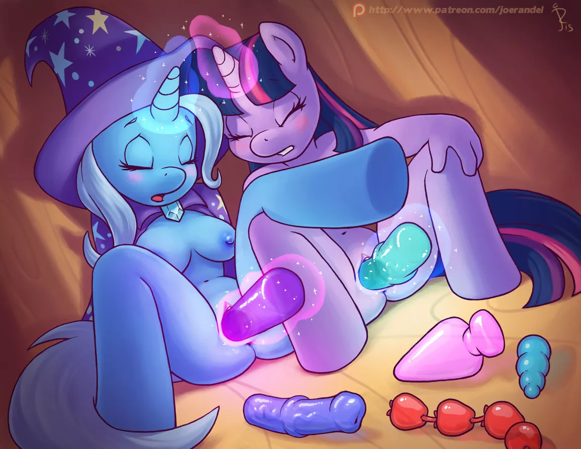 Twi and Trixie doing each other (Joe Randel)