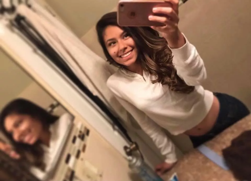 Upvote if you would smash my cousin