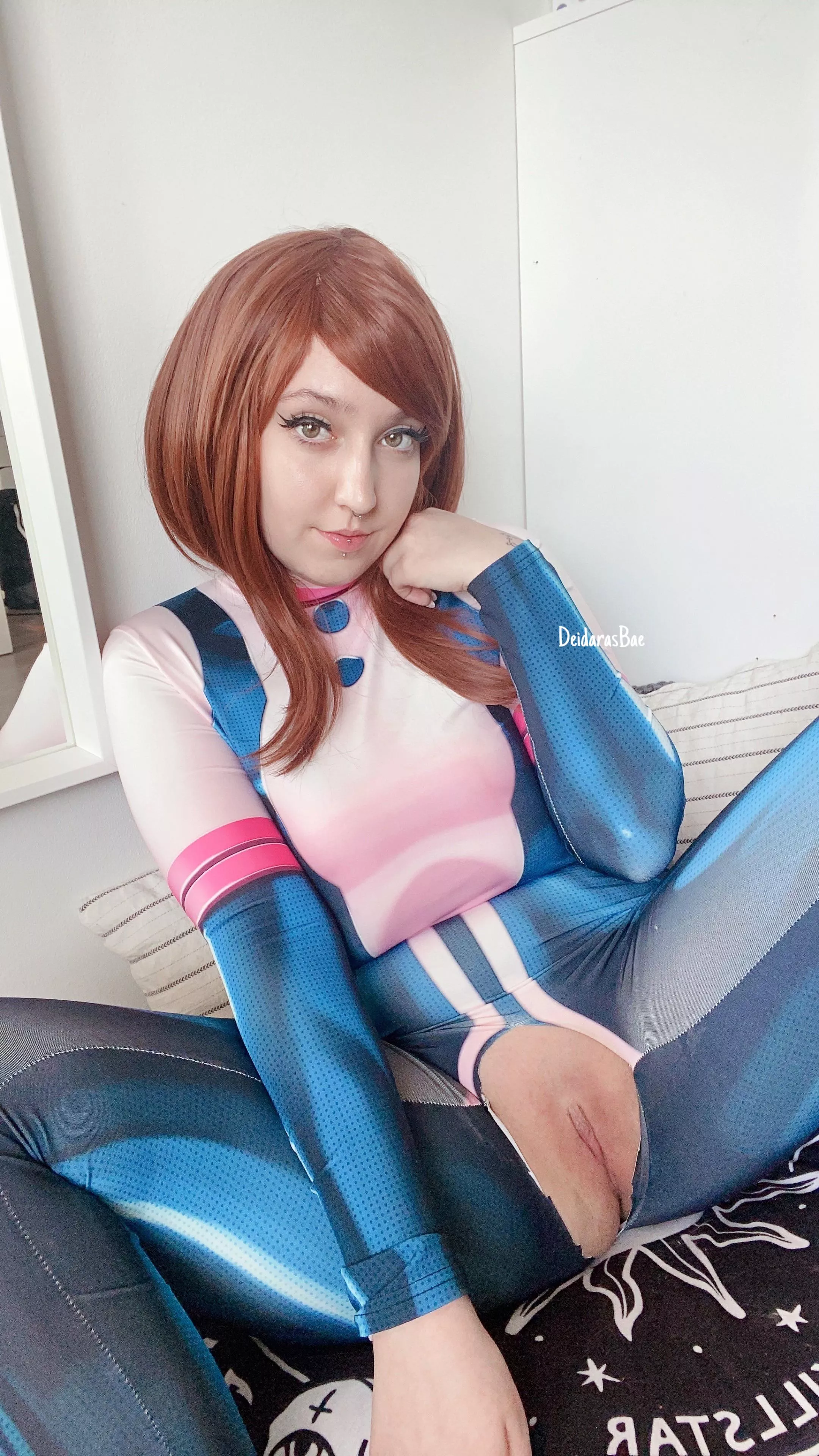 Uraraka Ochaco by DeidarasBae