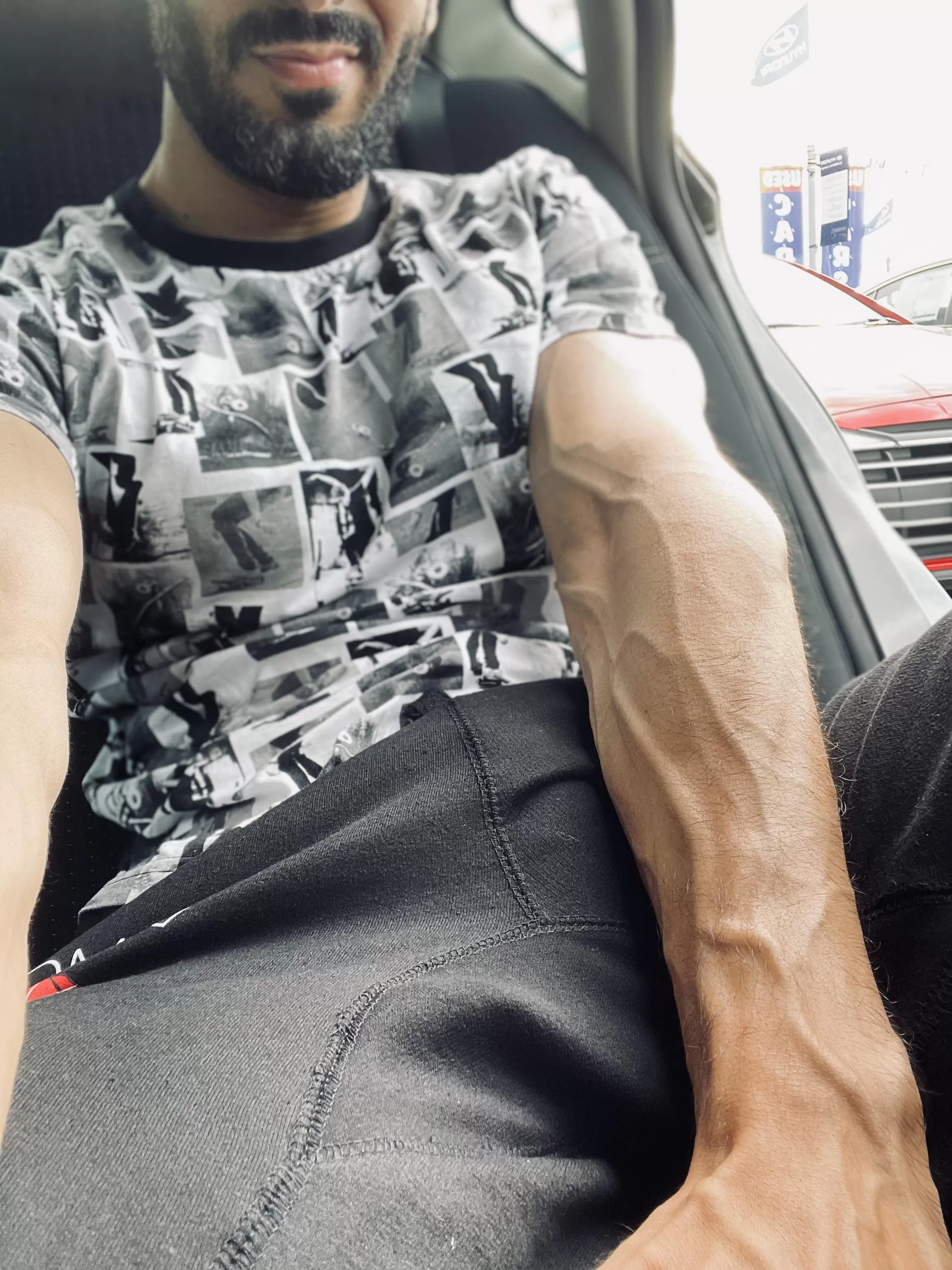 Vascularity for your viewing pleasure.