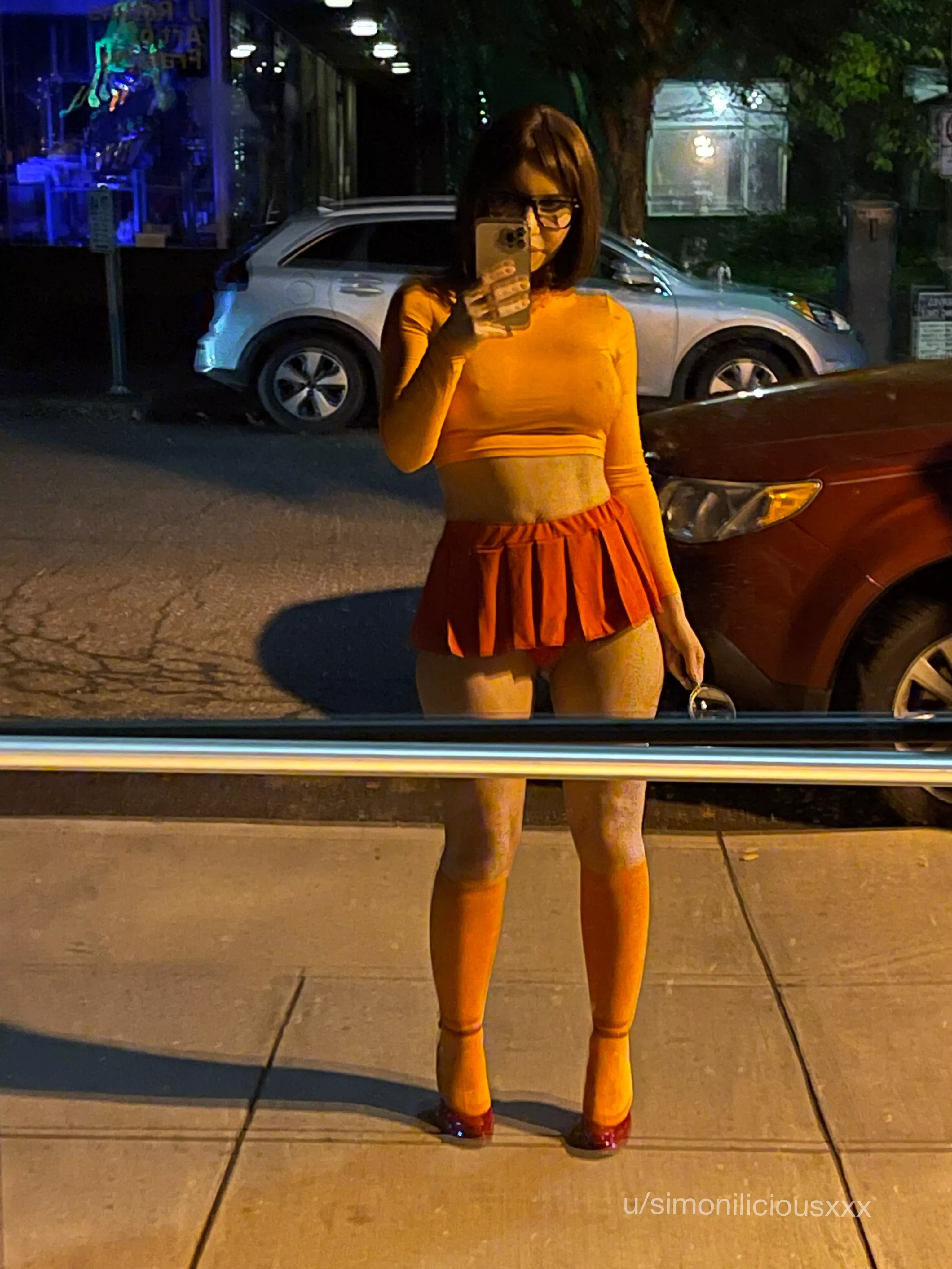 Velma (simoniliciousxxx) [Scooby-Doo]