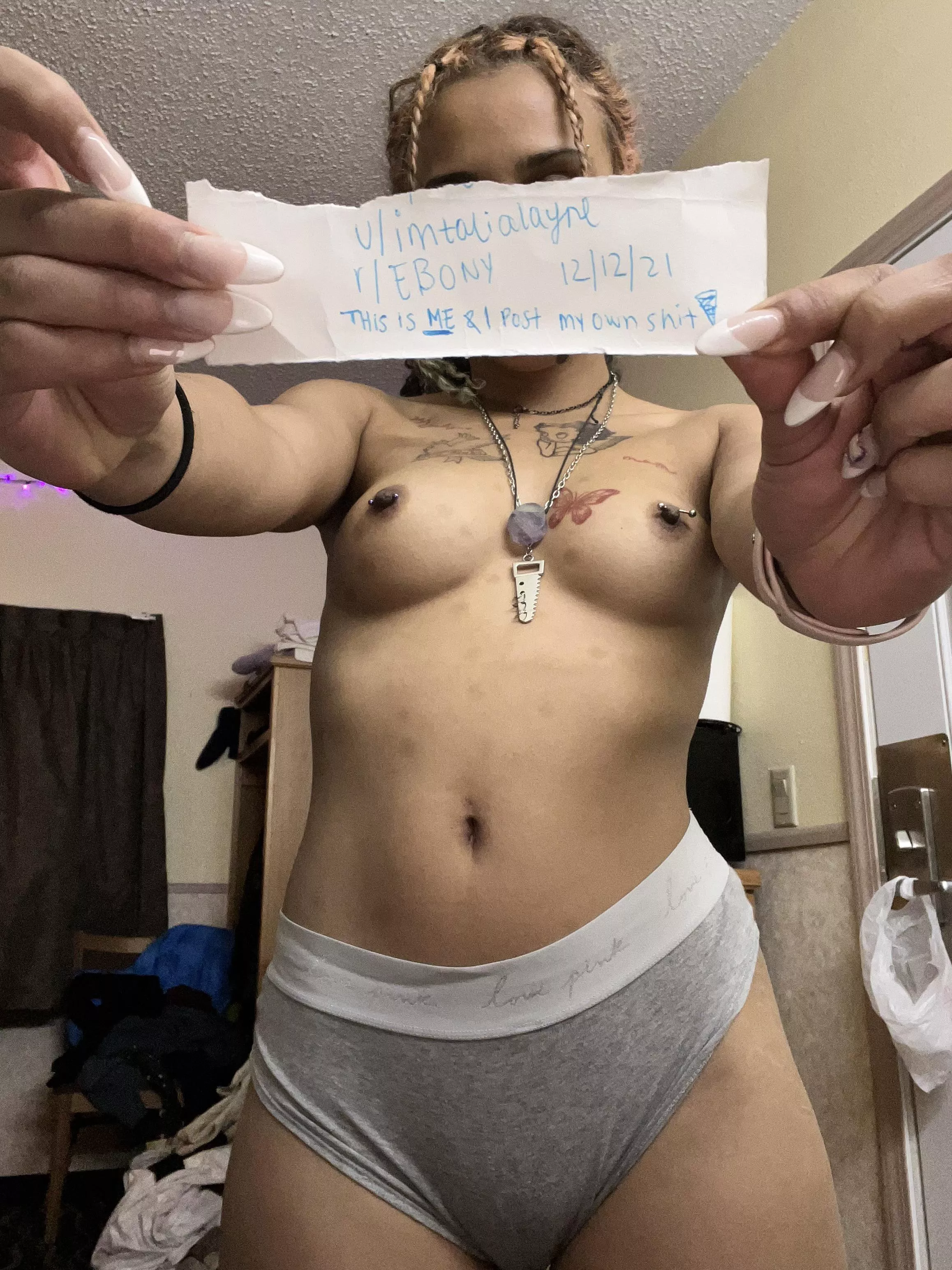 Verification post: 20 year old cutie ♡