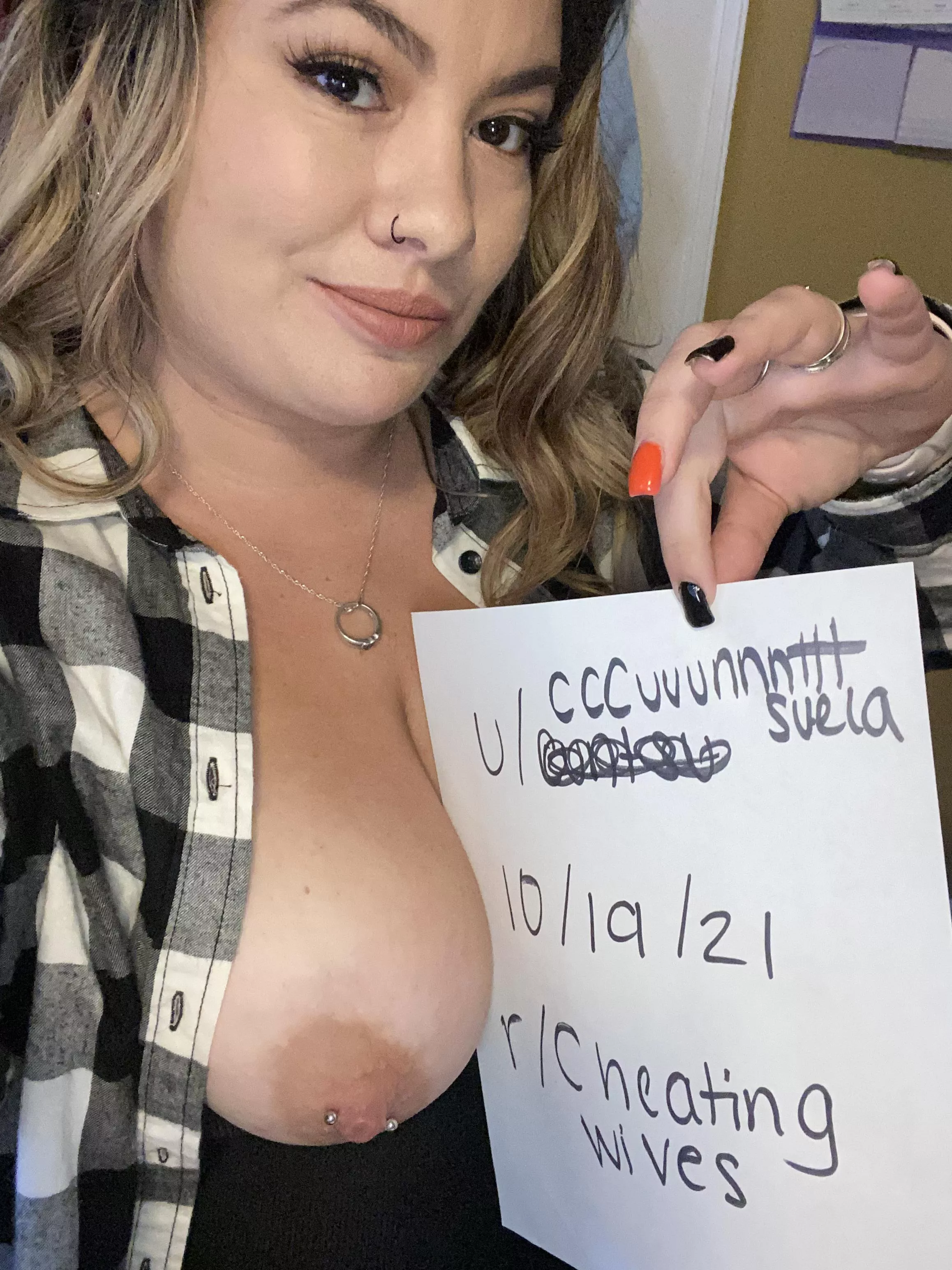 Verify my titties pleaseeeee 😊