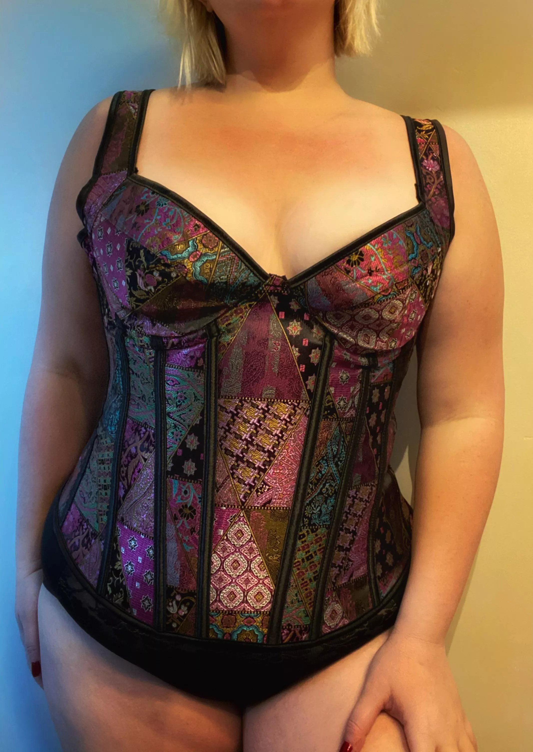 Very excited about my new corset. I need photo theme ideas! 😍