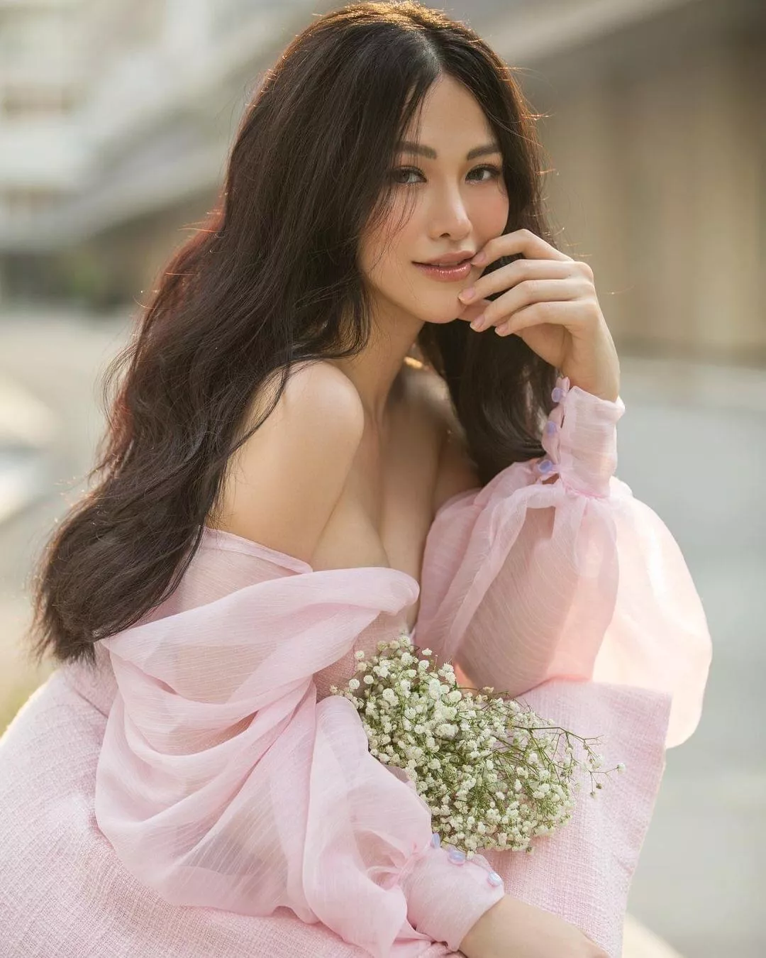 Via the Missology Facebook page, Miss Earth 2018 Nguyễn Phương Khánh.