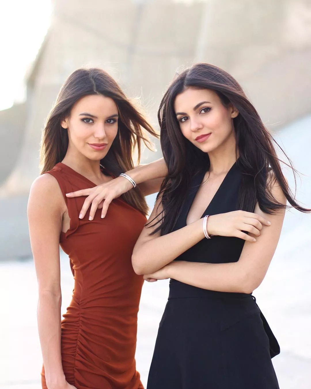 Victoria Justice y su hermana