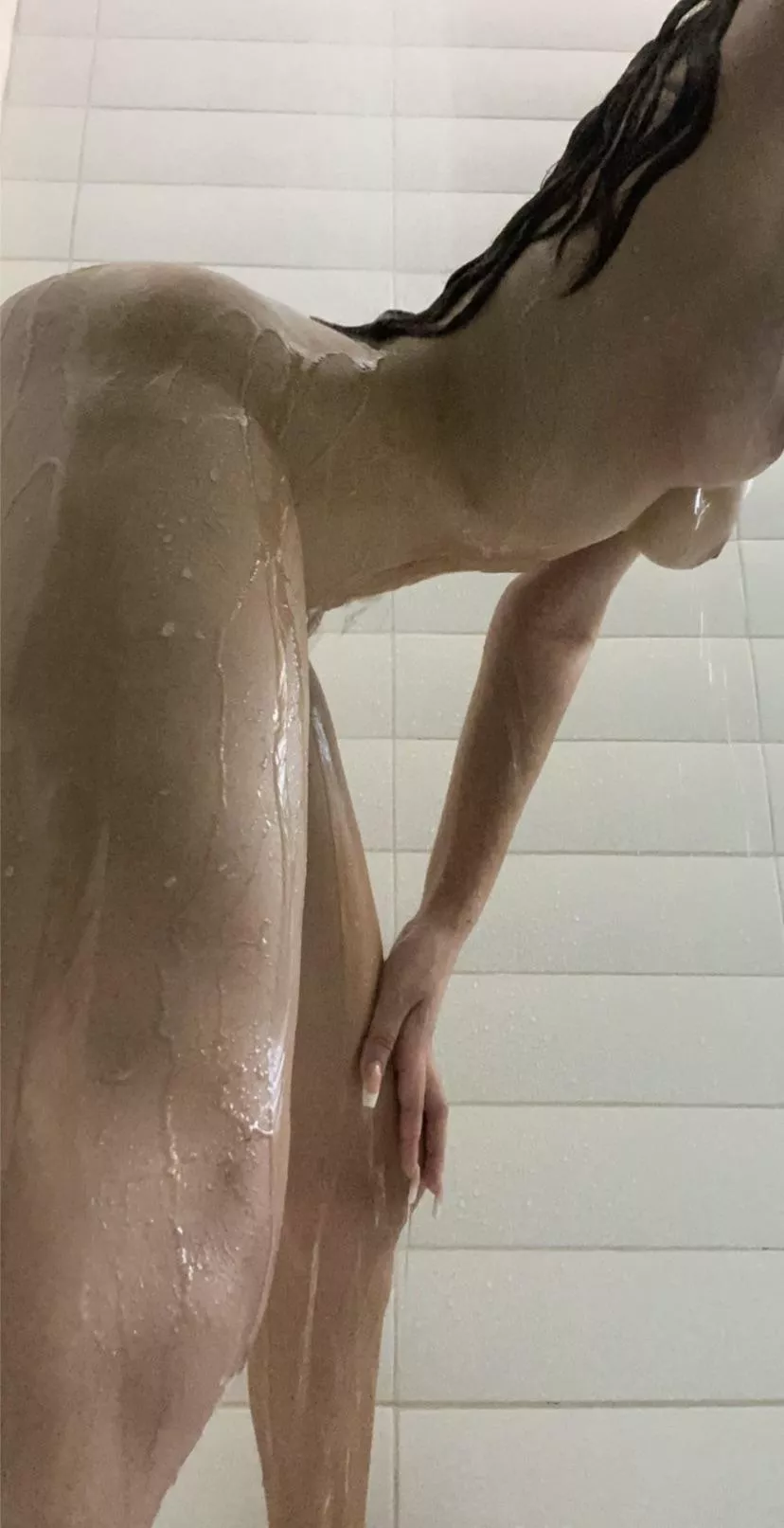 waiting for you in the shower🥰💕💕💕