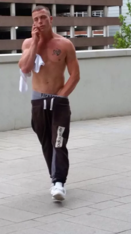 Walking and Grabbing (X-Post /r/guysinsweatpants)