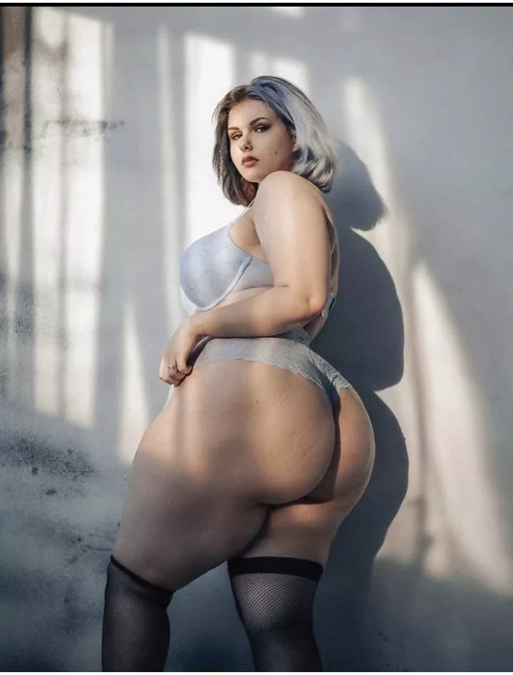 Want to Worship That Massive Ass