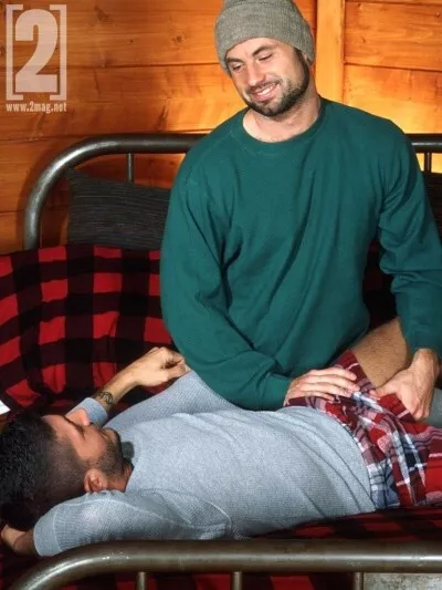 Warming his hands (X-Post /r/meninbed)