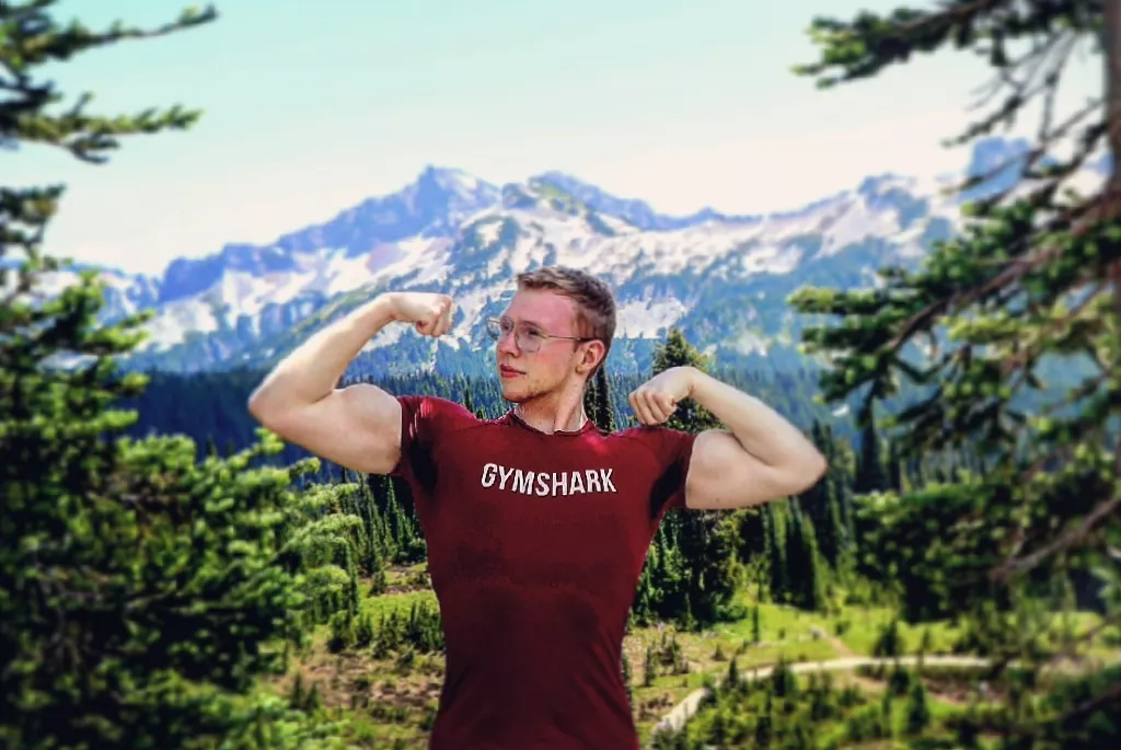 Washington was so beautiful, I really enjoyed hiking the mountains for hours. ⛰❤ I wish I had some hiking buddies to join me on these adventures. [21] reminds me of playing skyrim haha 😄