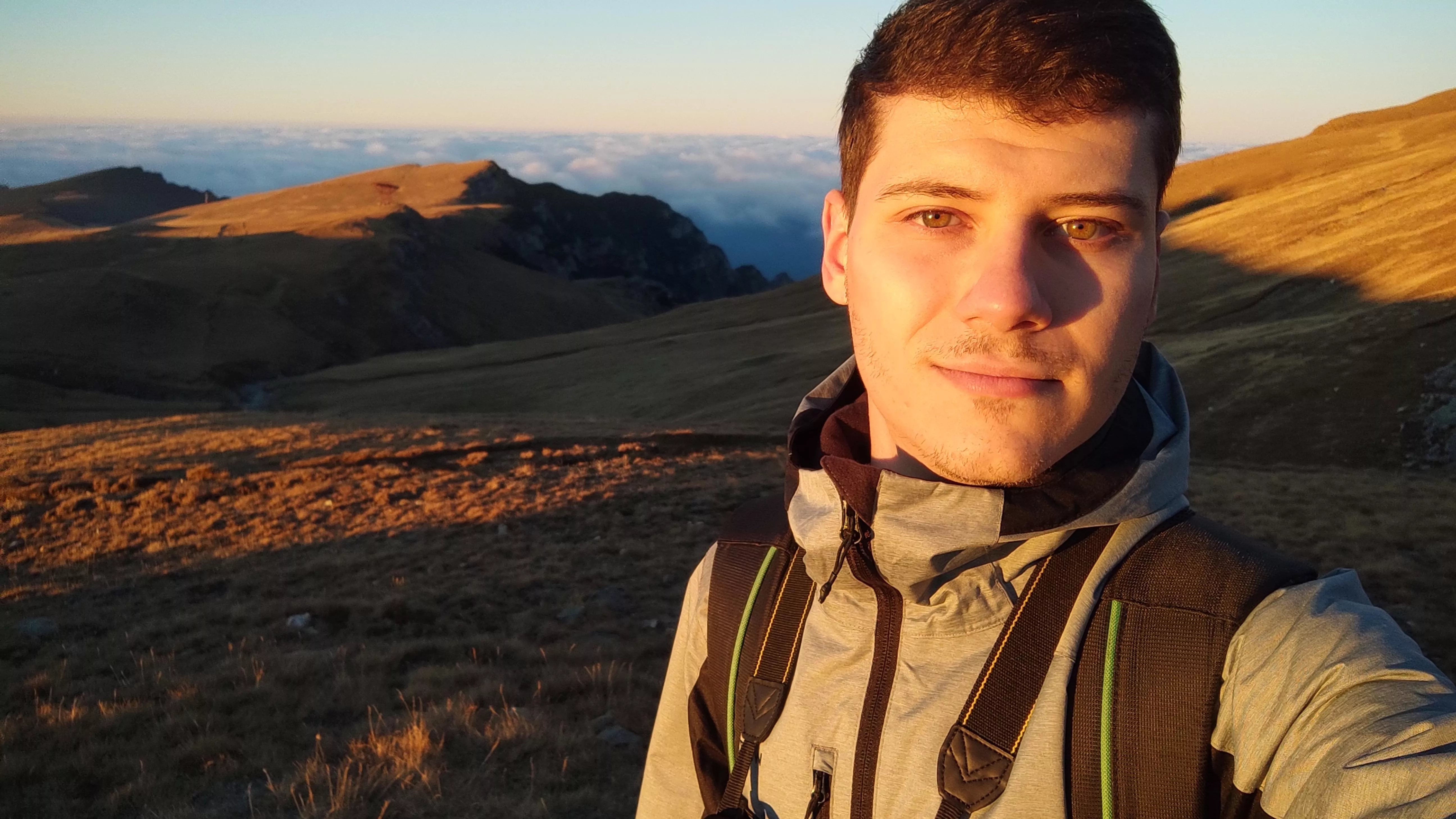 Went for a hike today. Seeing the sun set under the clouds while you're on the top of a mountain gives such a unique feeling.