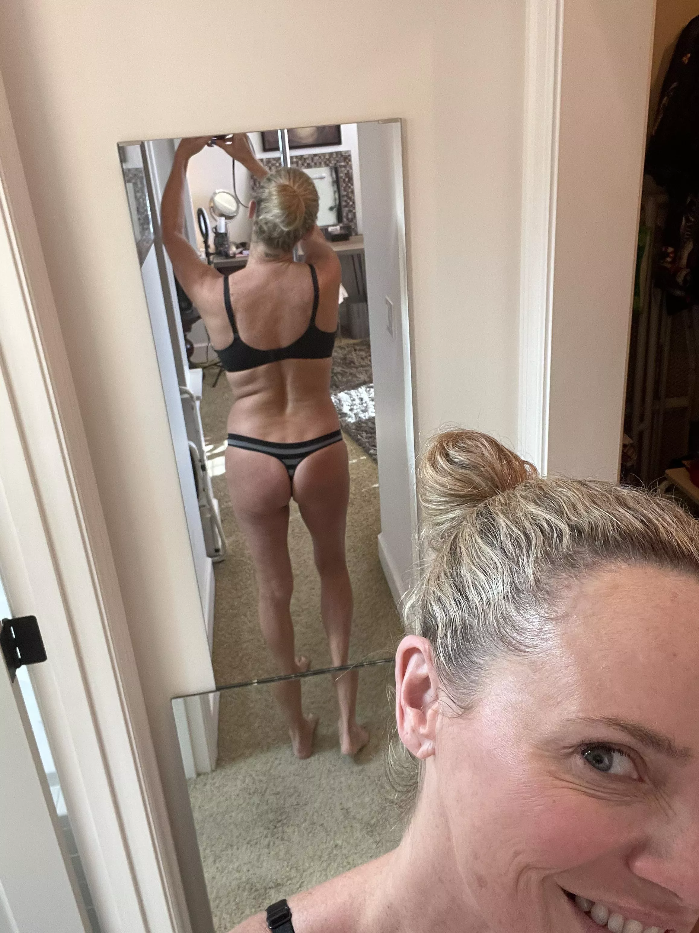 What do you think about a smaller backside MILF? [F51]