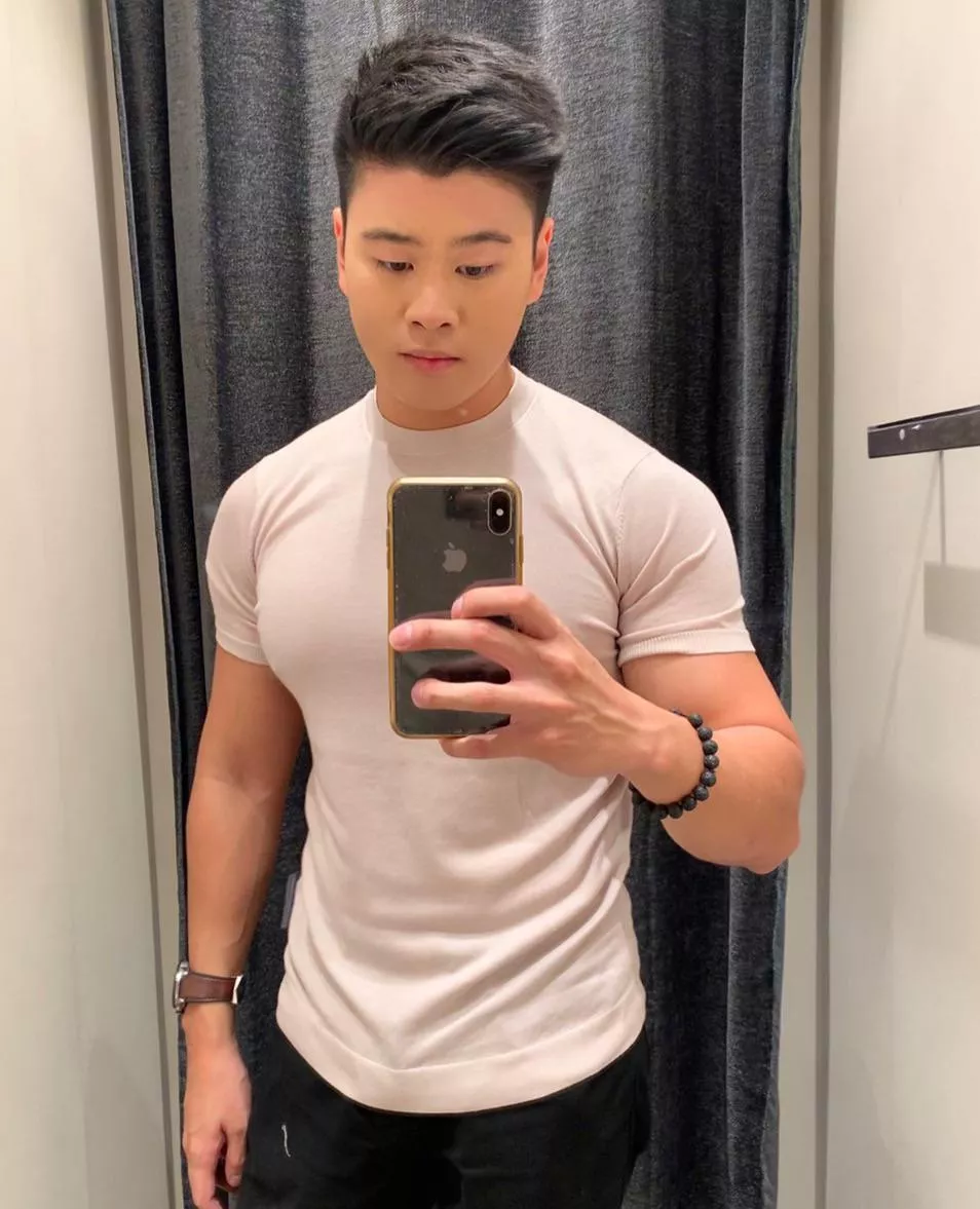 What do you think of my fitting room selfie?