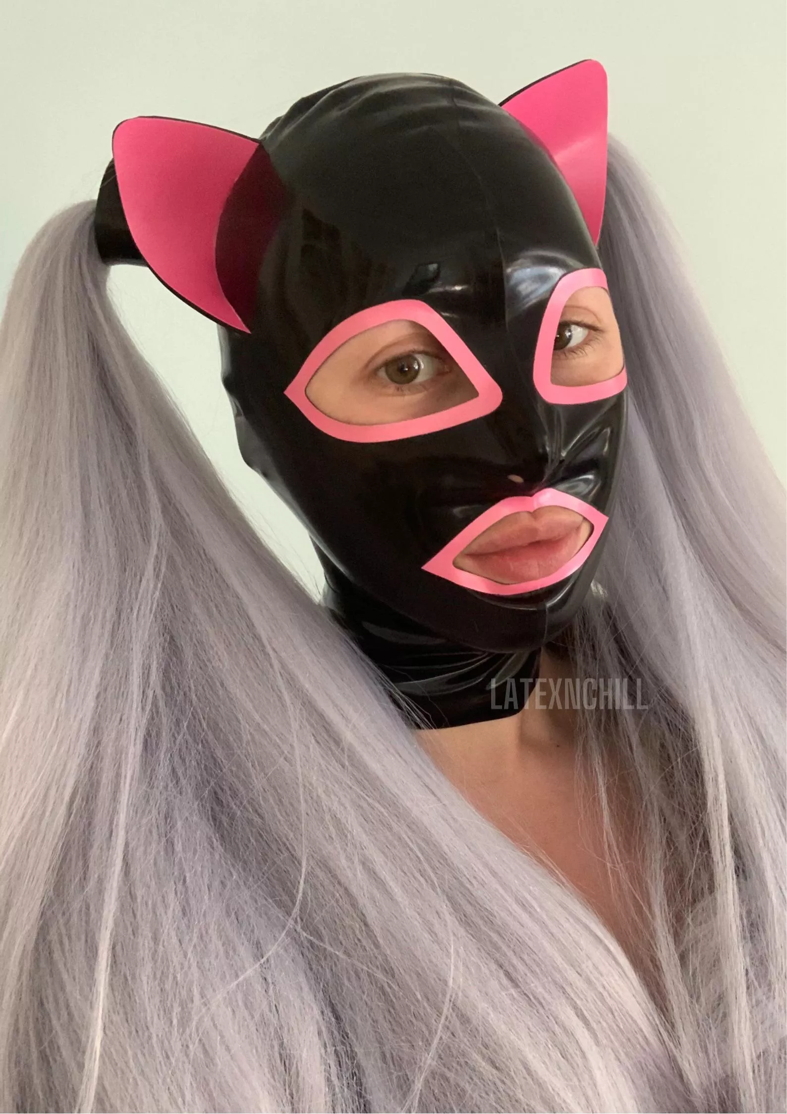 What do you think of my new hood? I’ve been lusting after a kitty hood for so long!