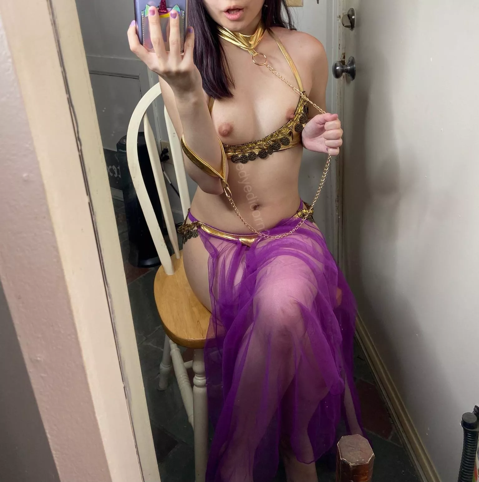 what do you think of servant princess leia flashing you her itty bitties? i’m a geek, i know!