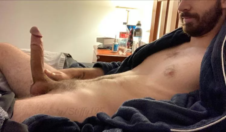 What do you think of this naked Aussie guy?