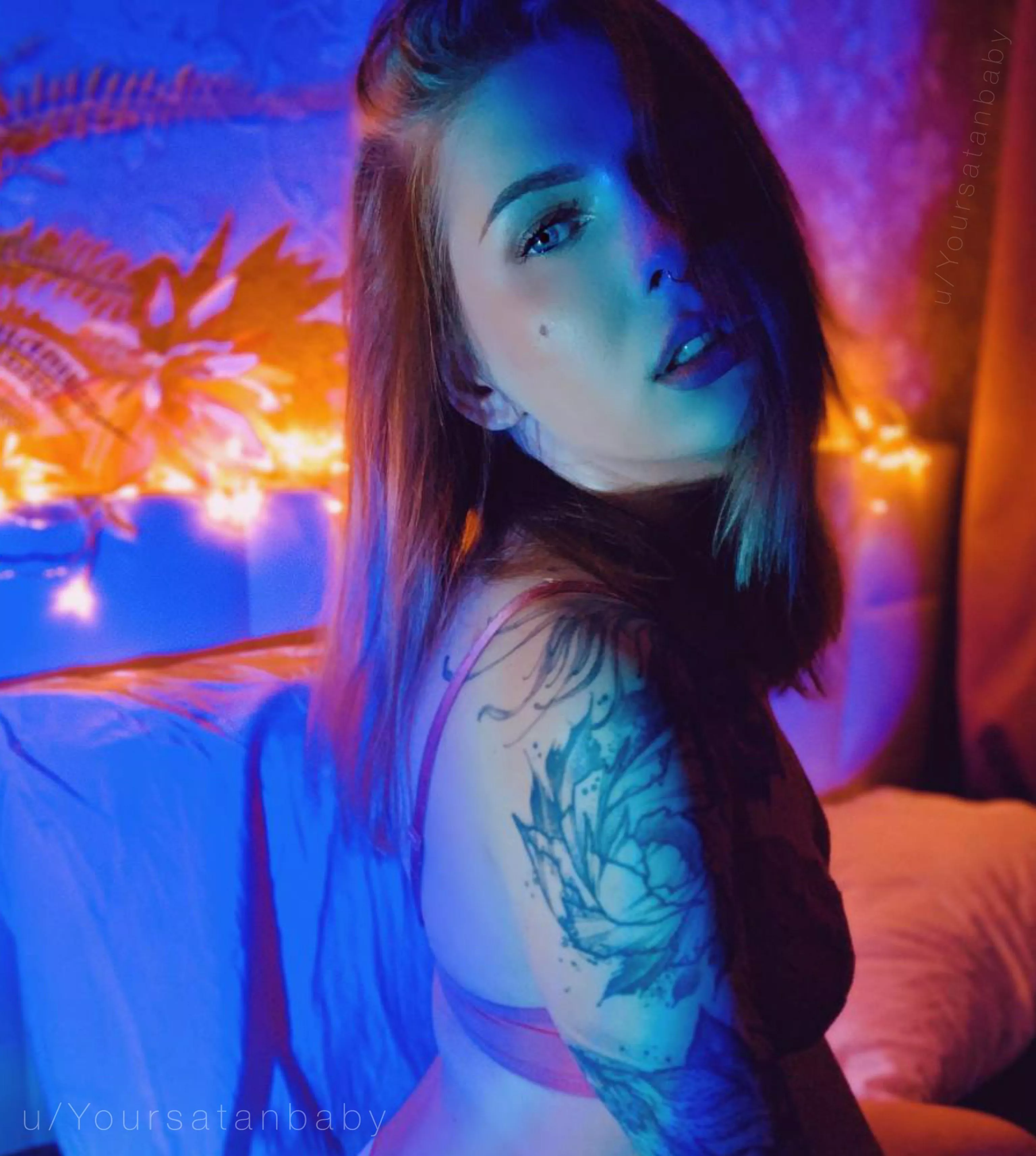 What you thinking about when you see me in this lights? ðŸ¥° Spank me? ðŸ˜ˆ Play with me ? ðŸ¤— I will waiting for you ðŸ¥ºðŸ‘‰ðŸ‘ˆ