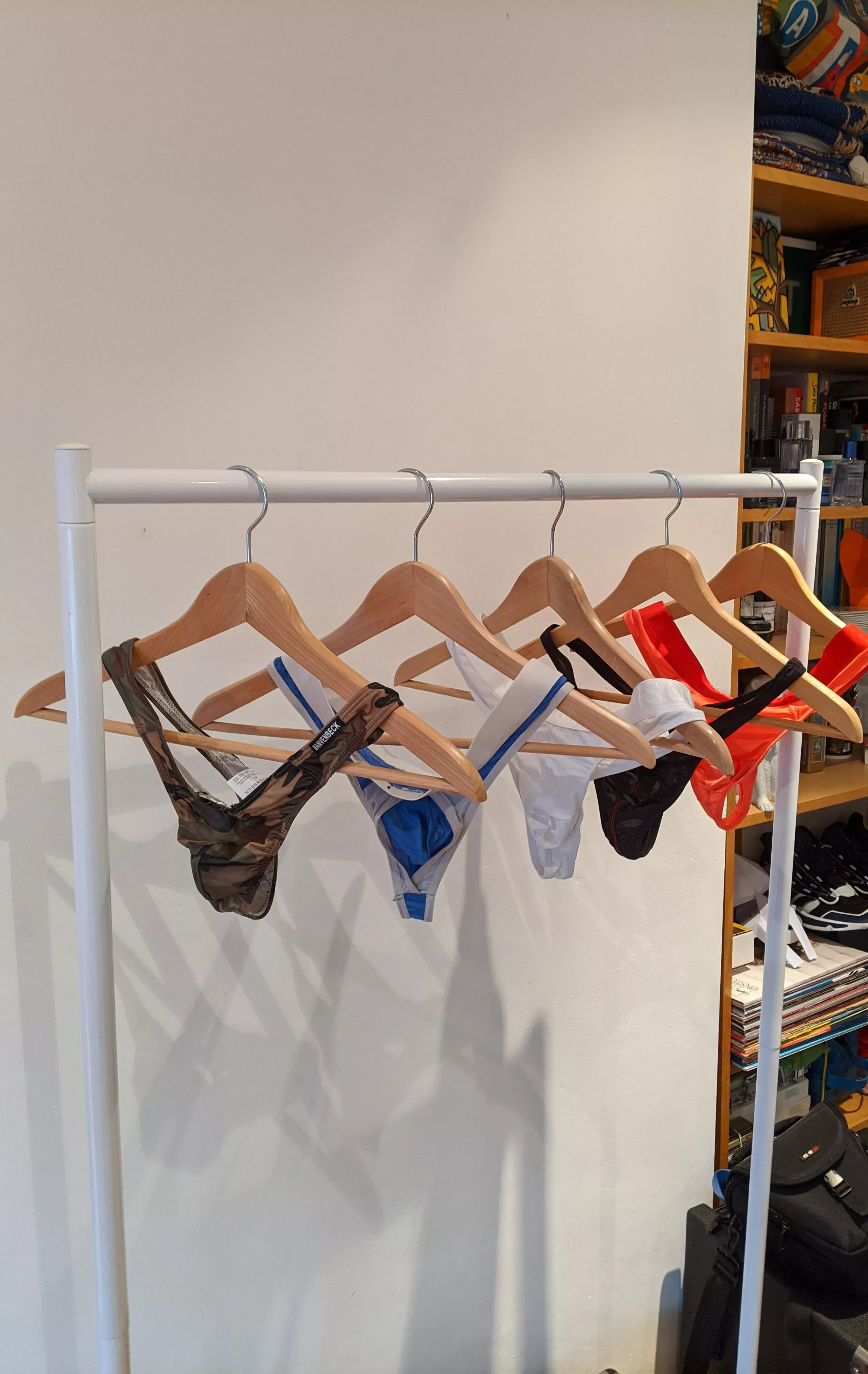 Which thong shall I wear to work today?