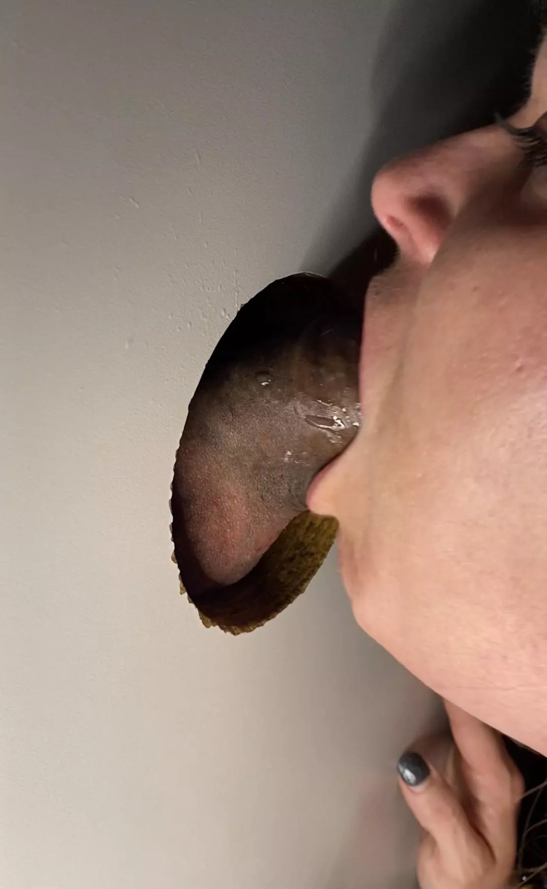 Who doesn’t like their mouth stretched by BBC? Actually and cock that stretches me is perfect.