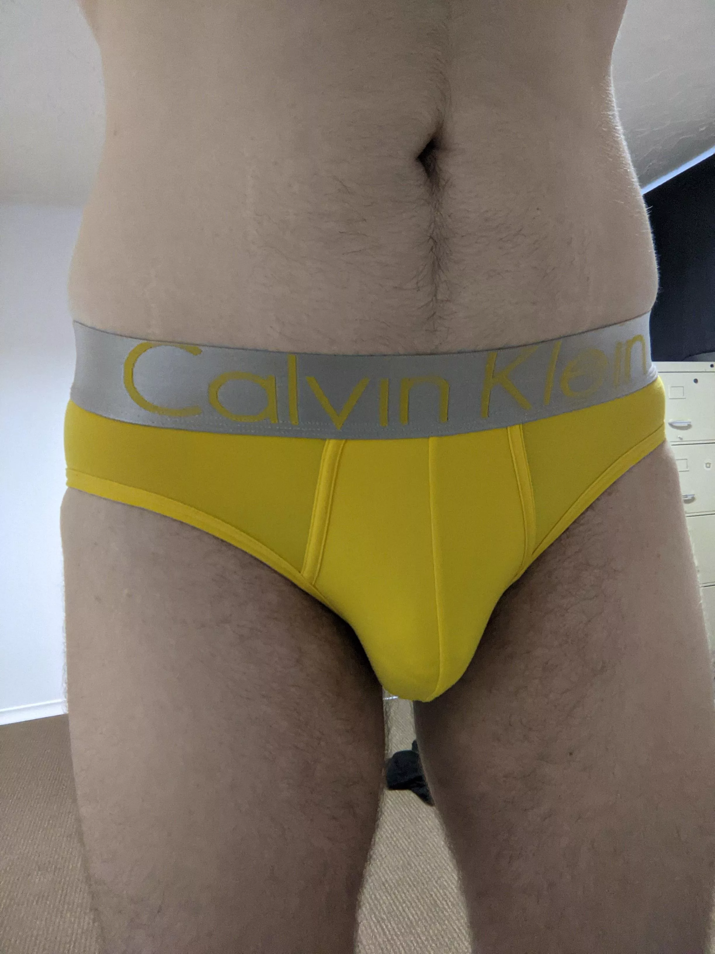 Who else loves yellow Calvins?