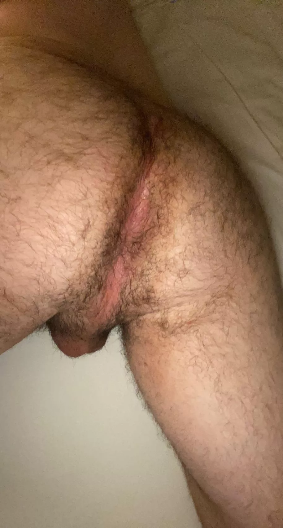 who here likes a hairy hole??