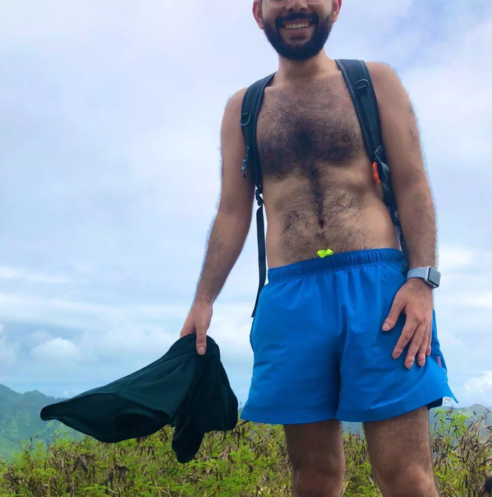 Who is ready to go hiking? 🥾 🦦