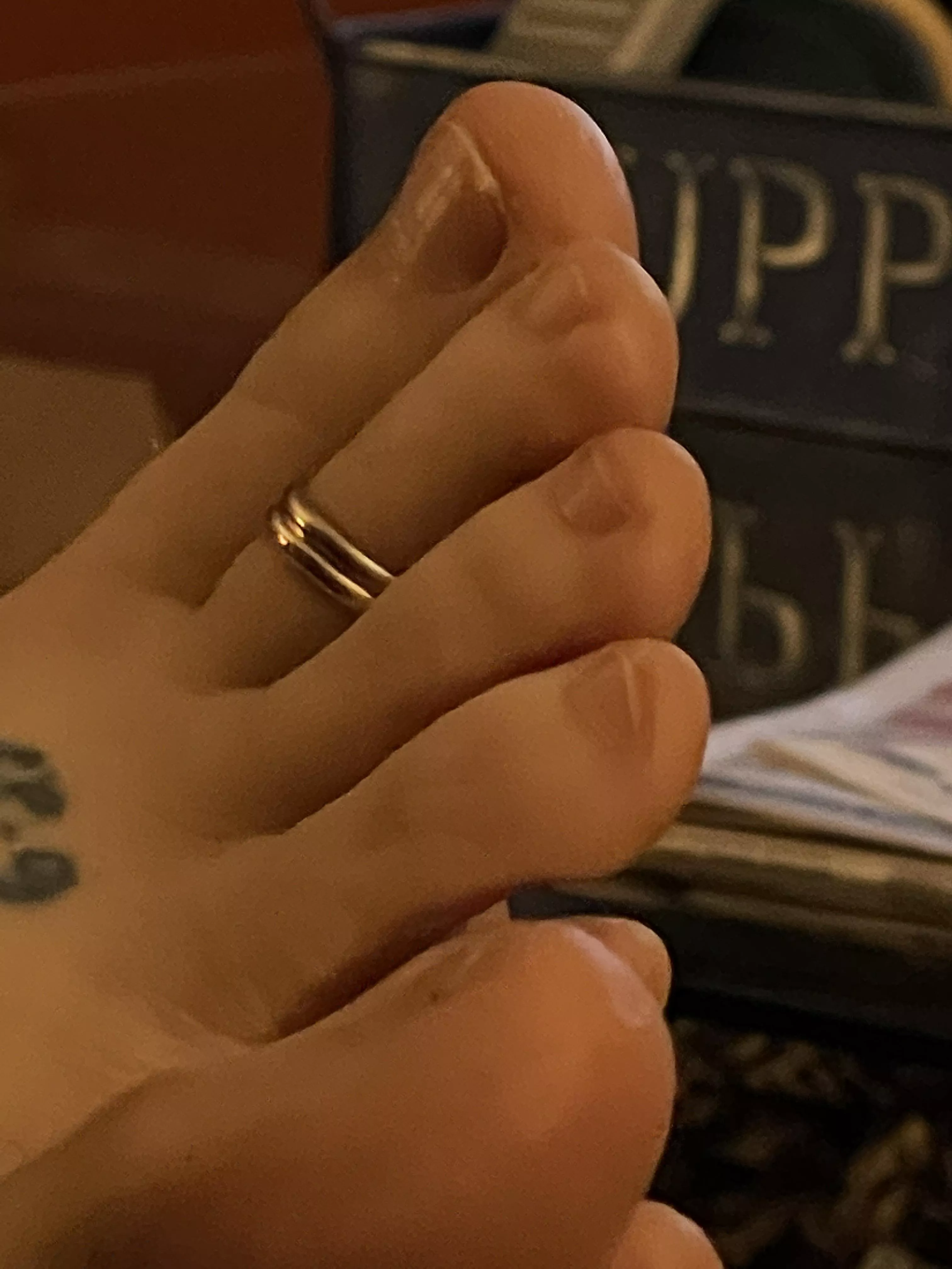 Who likes closeups of toes?