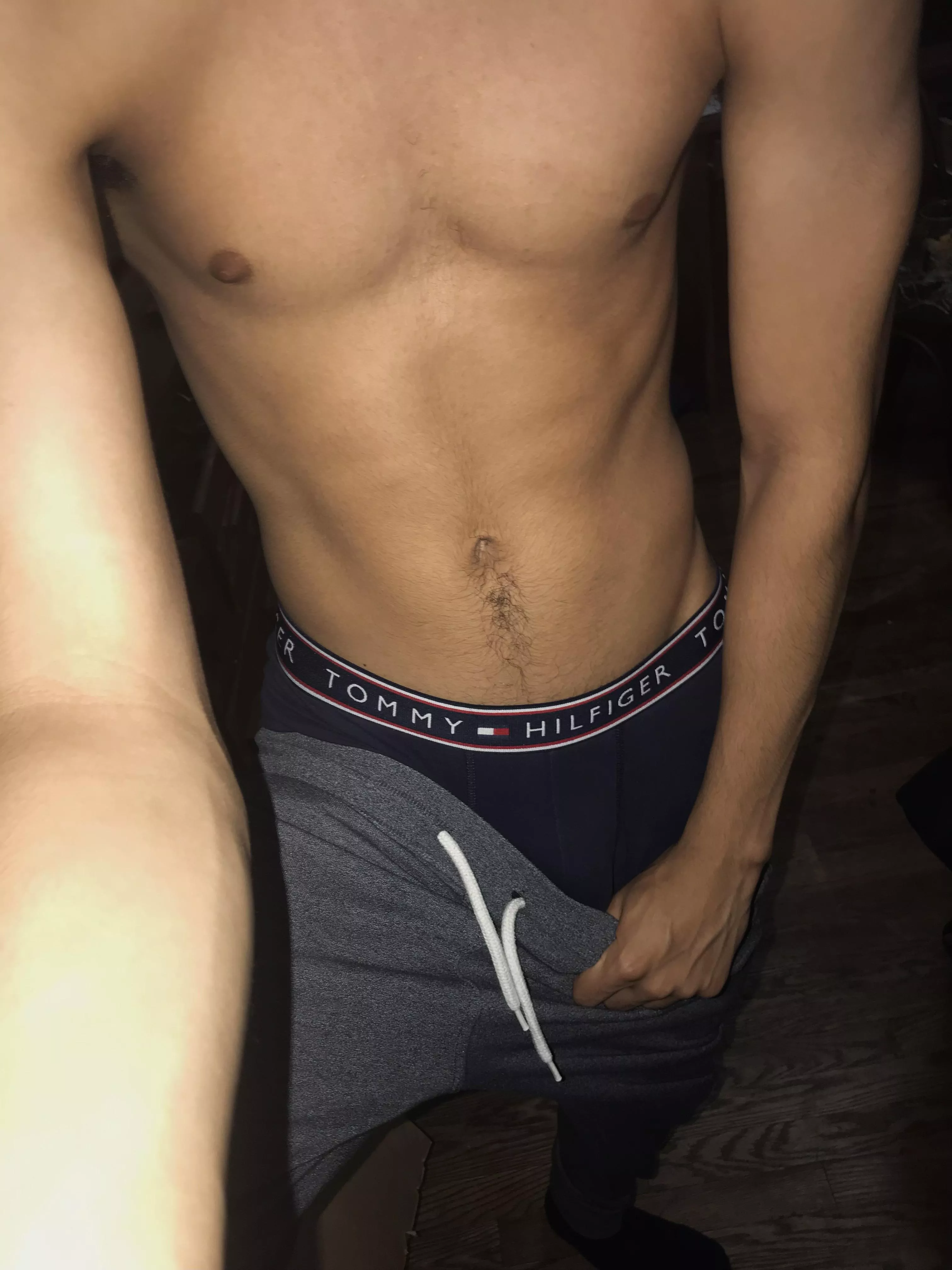 Who likes sweatpants?